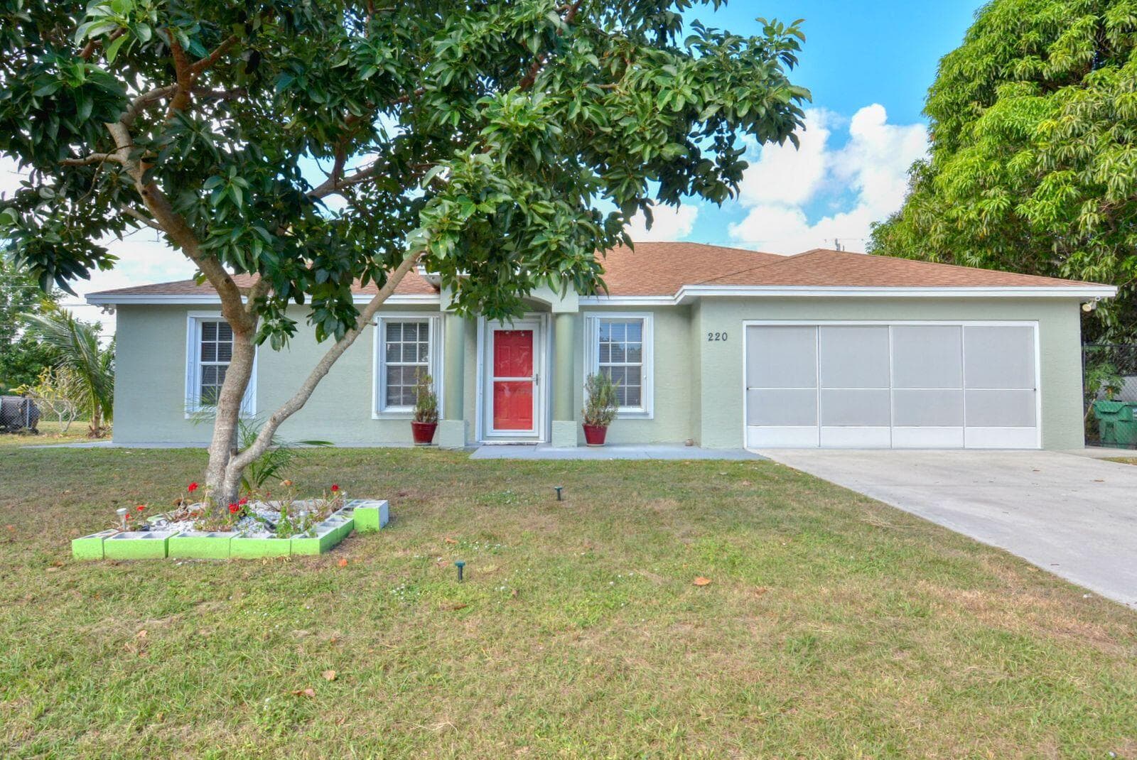 220 W Arbor Avenue, Port St. Lucie, FL 34952 — photo 2 of 32