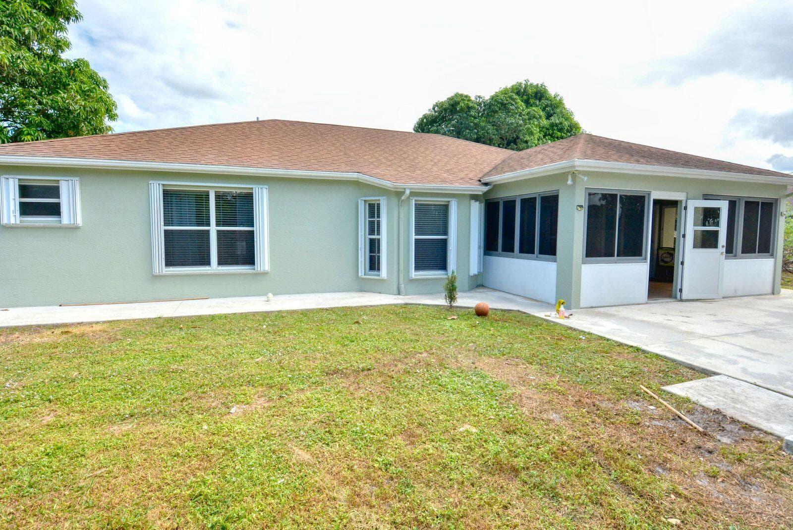 220 W Arbor Avenue, Port St. Lucie, FL 34952 — photo 23 of 32