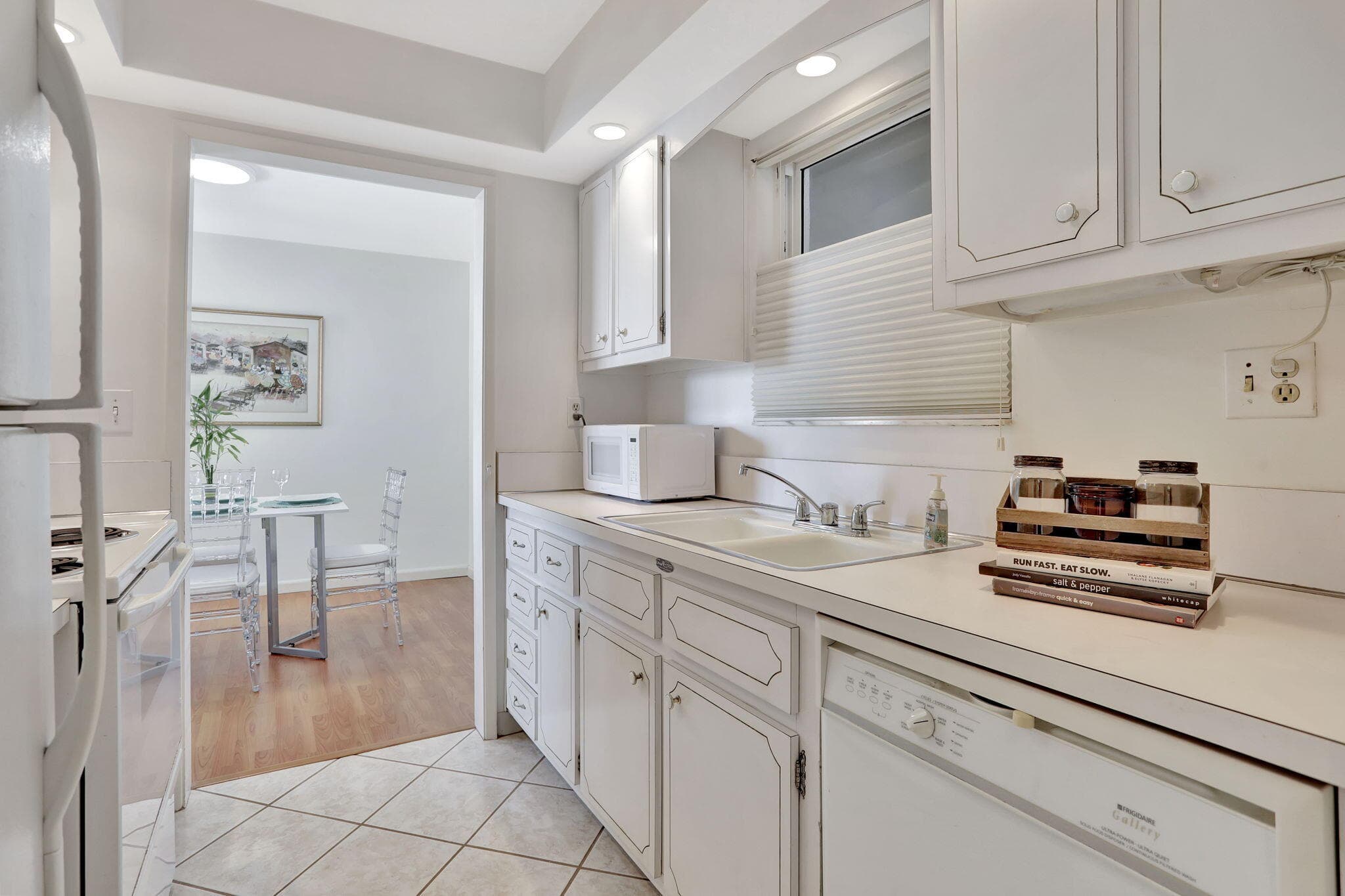 1069 Hillsboro Mile, Unit 705, Hillsboro Beach, FL 33062 — photo 7 of 43