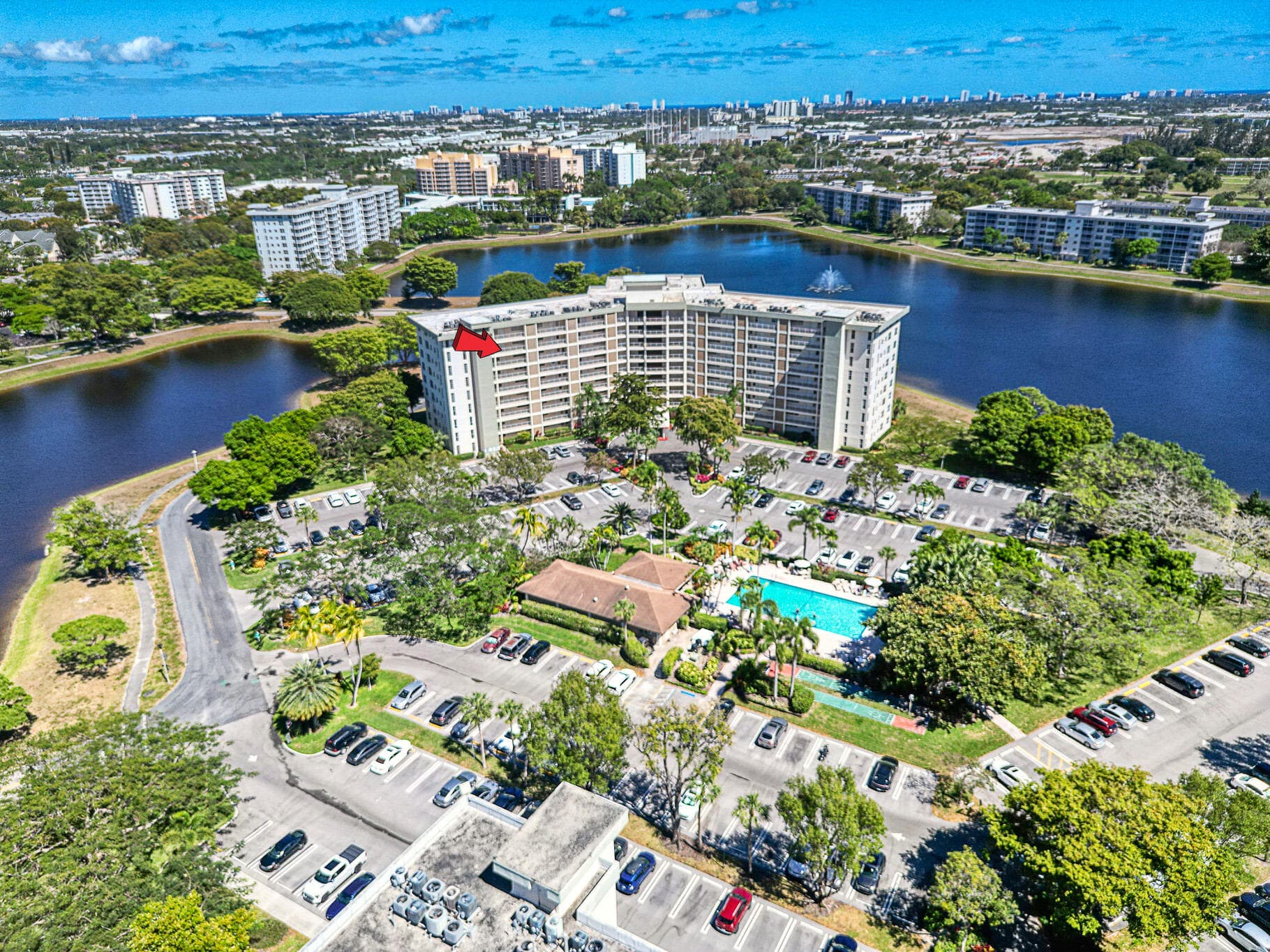 2940 N Course Drive 811, Pompano Beach, FL 33069 — photo 1 of 30