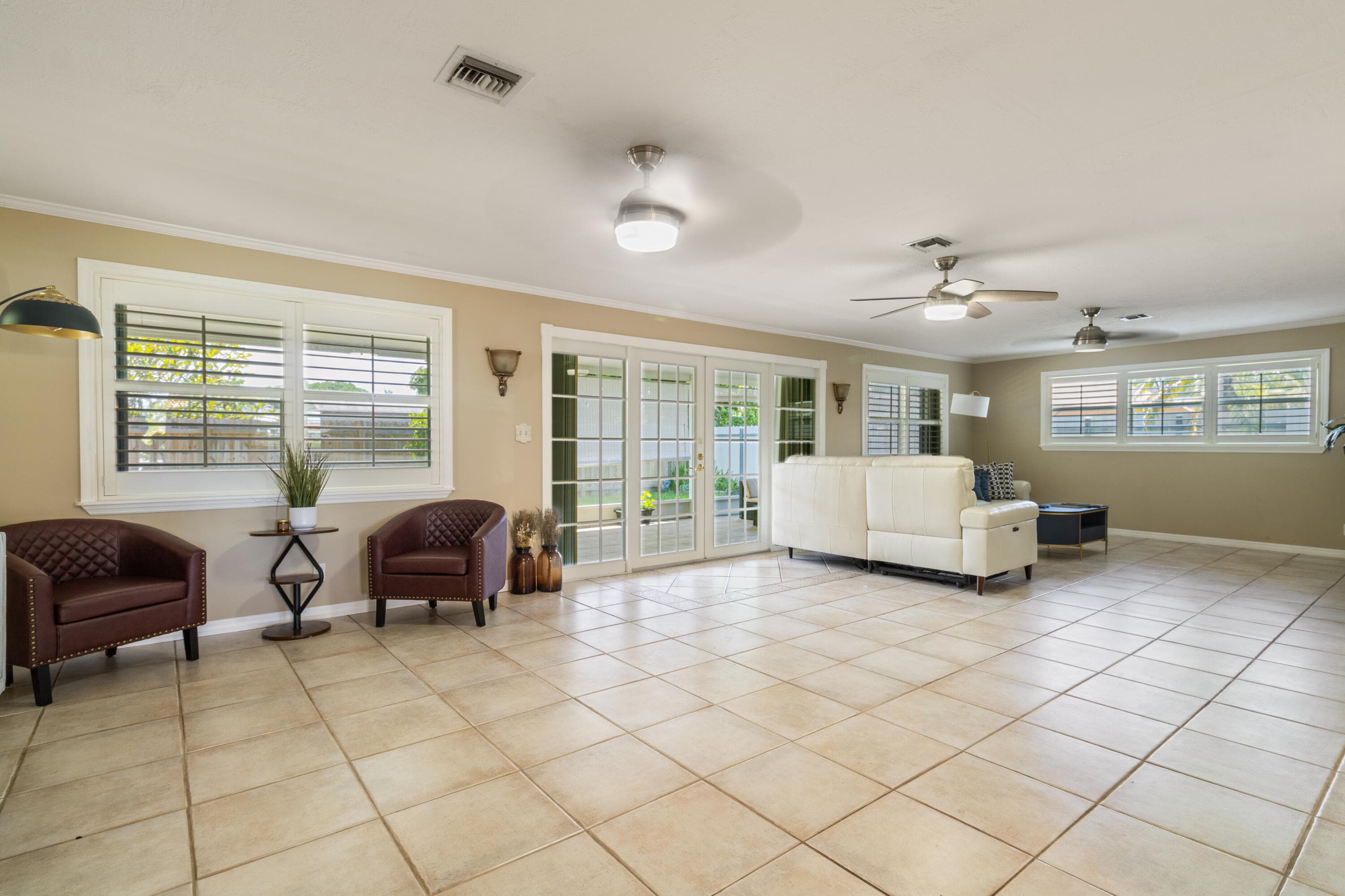 2258 Palmetto Road, West Palm Beach, FL 33406 — photo 6 of 19
