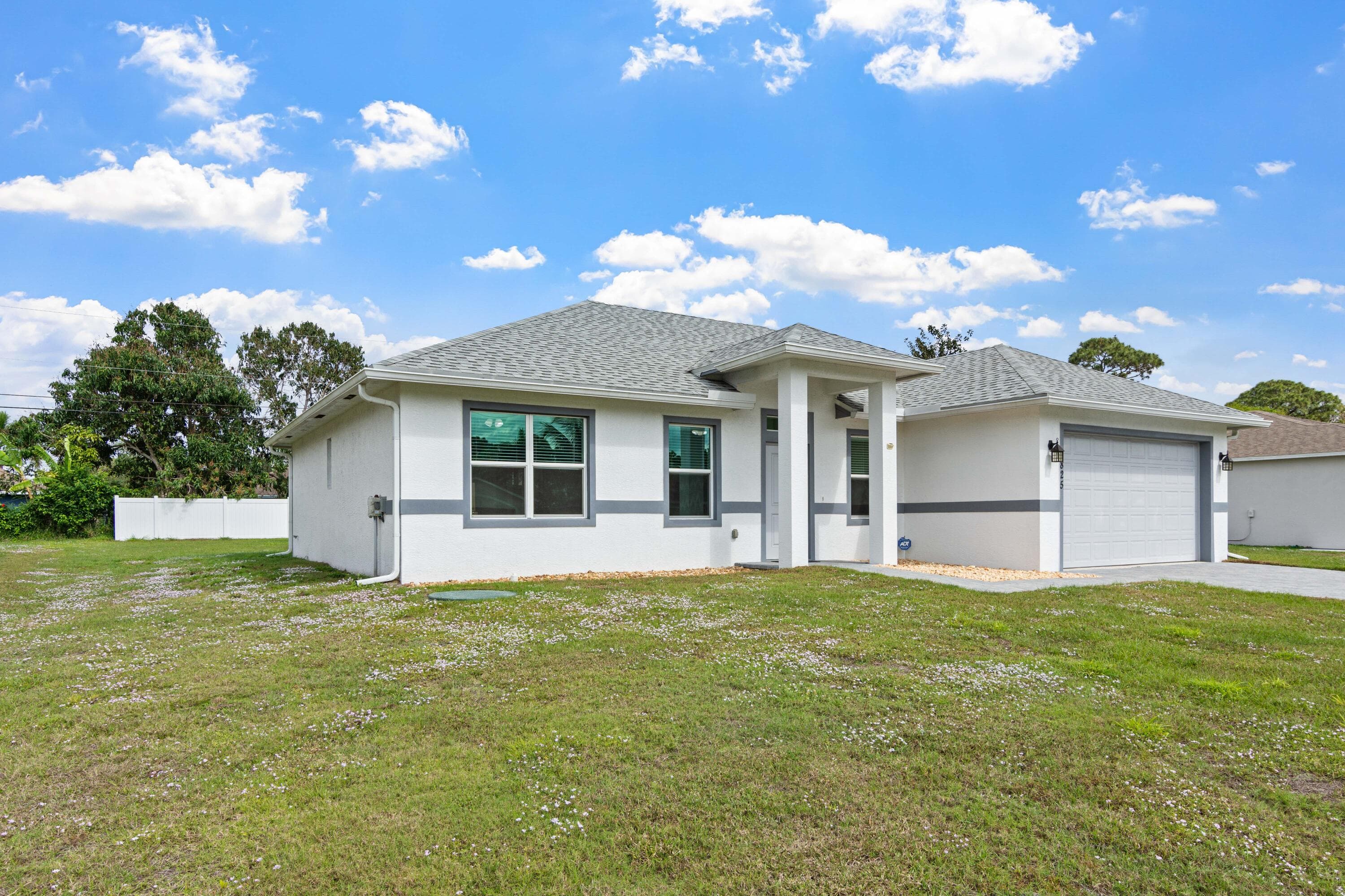 1825 SW Effland Avenue, Port St. Lucie, FL 34953 — photo 4 of 38