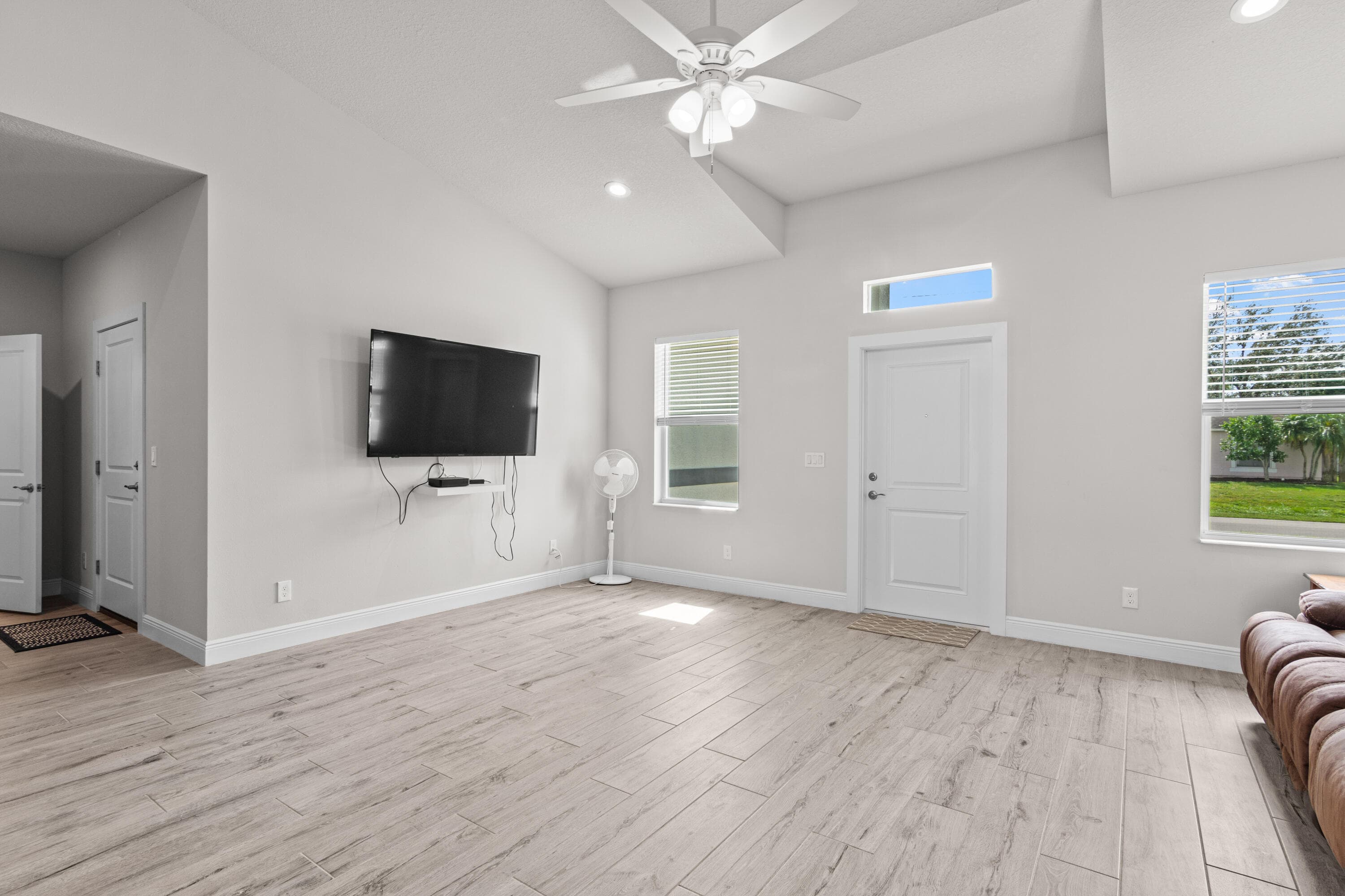 1825 SW Effland Avenue, Port St. Lucie, FL 34953 — photo 8 of 38
