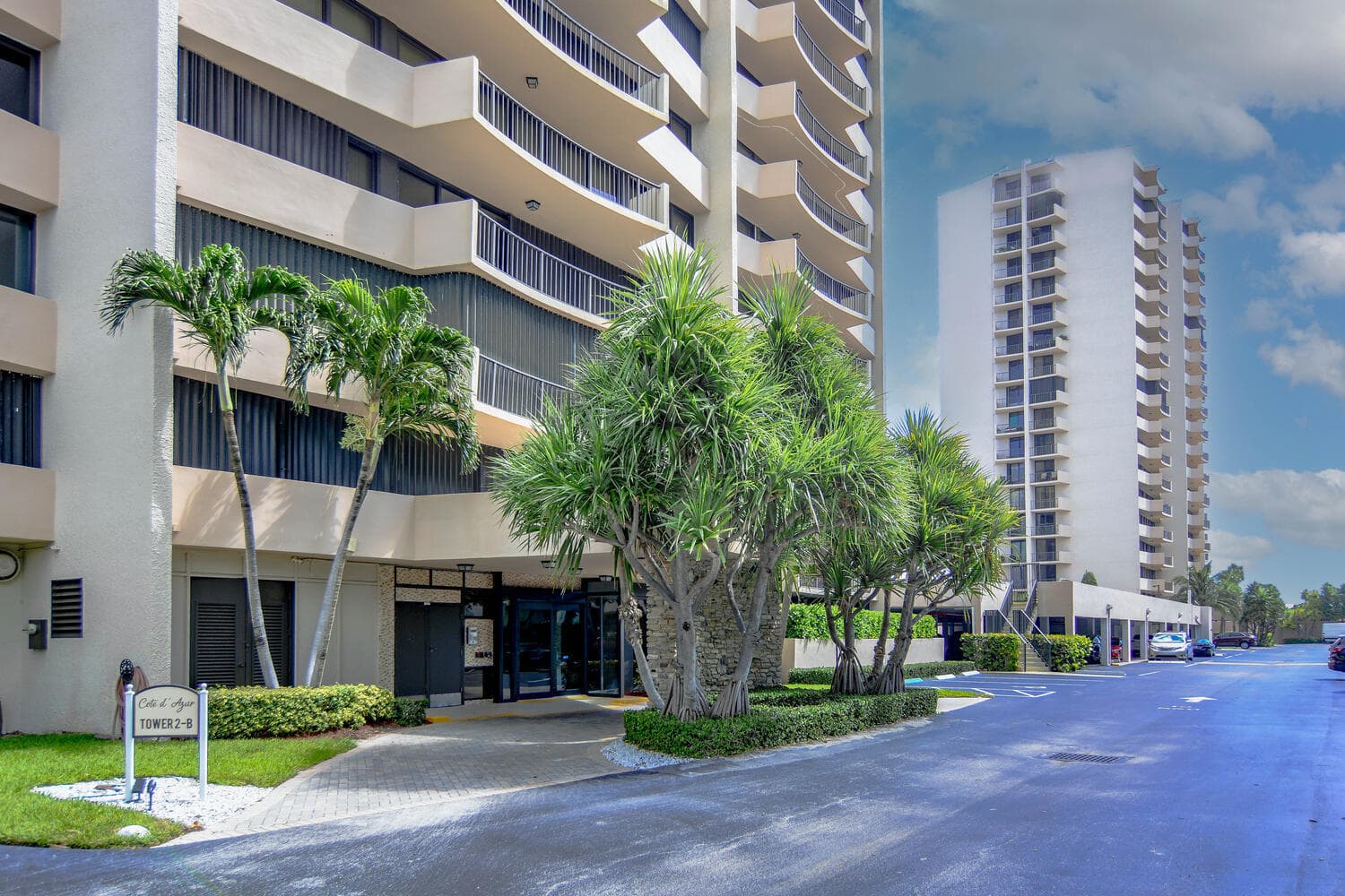 4200 N Ocean Drive 2-605, Singer Island, FL 33404 — photo 1 of 41