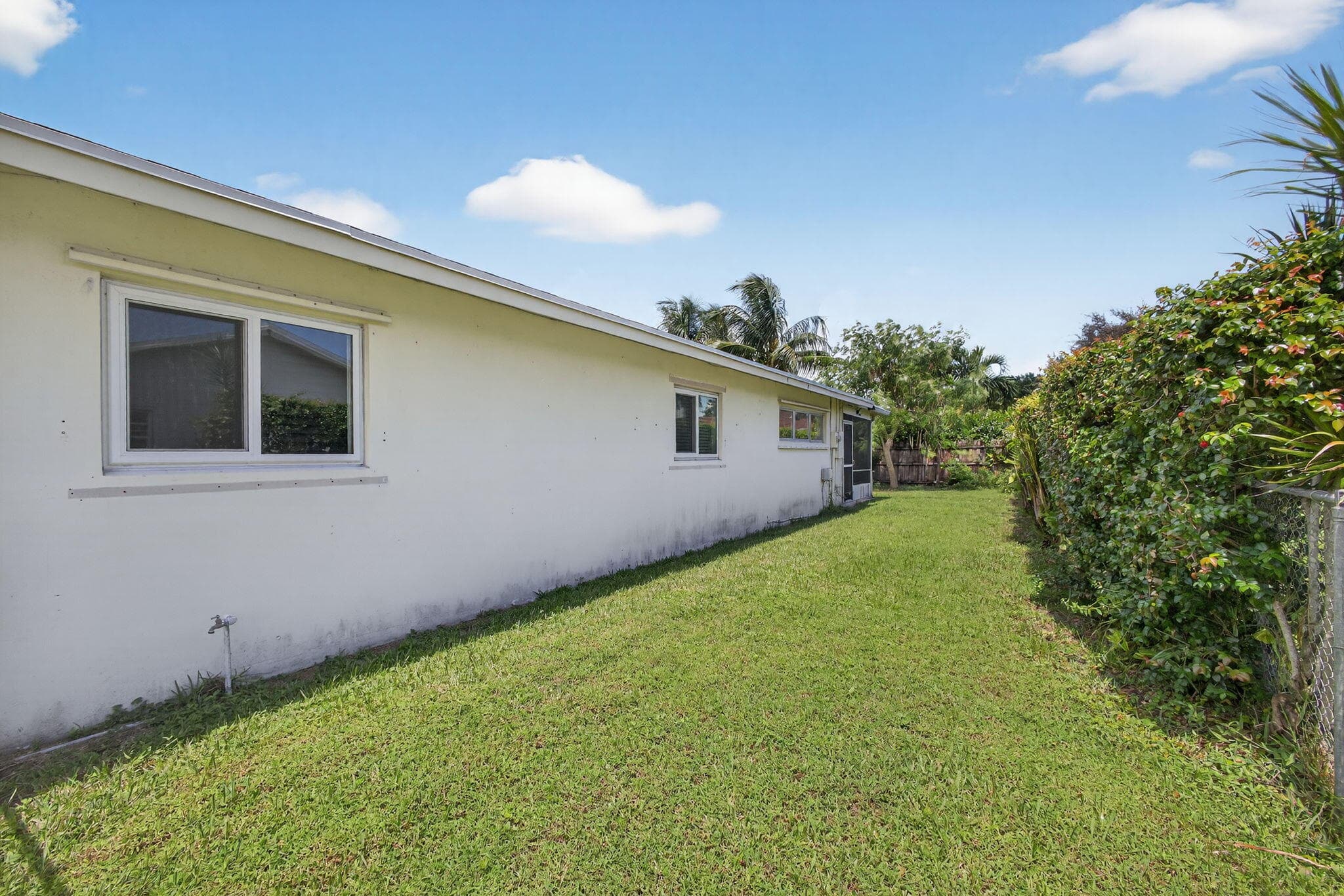 4359 Gardenia Drive, Palm Beach Gardens, FL 33410 — photo 9 of 51