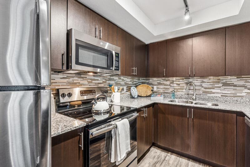 Townhouse in West Palm Beach — photo 12 of 19