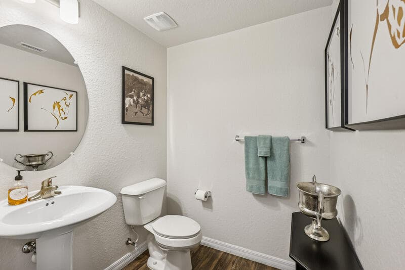 Townhouse in West Palm Beach — photo 3 of 19