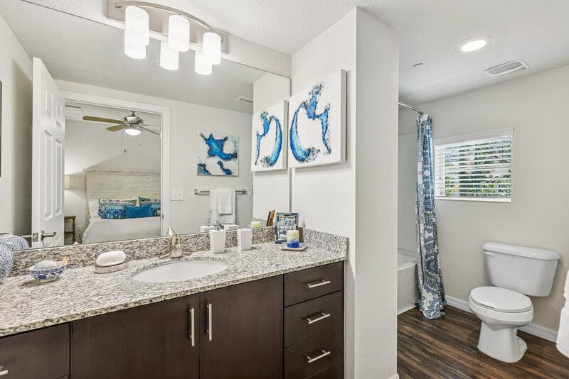 Townhouse in West Palm Beach — photo 6 of 19