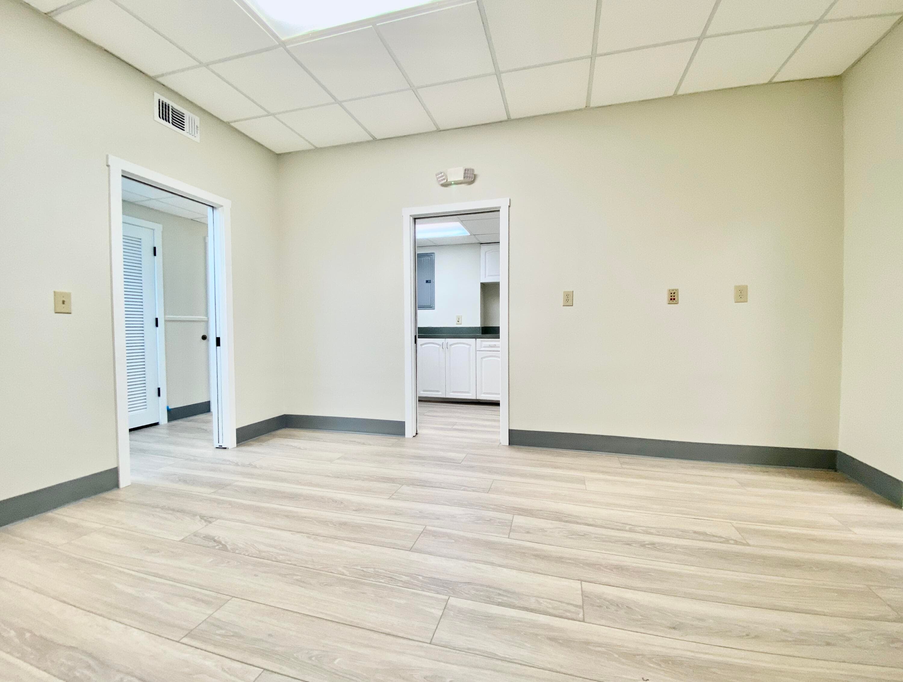 2231 NE 25th Avenue 1, Pompano Beach, FL 33062 — photo 4 of 8