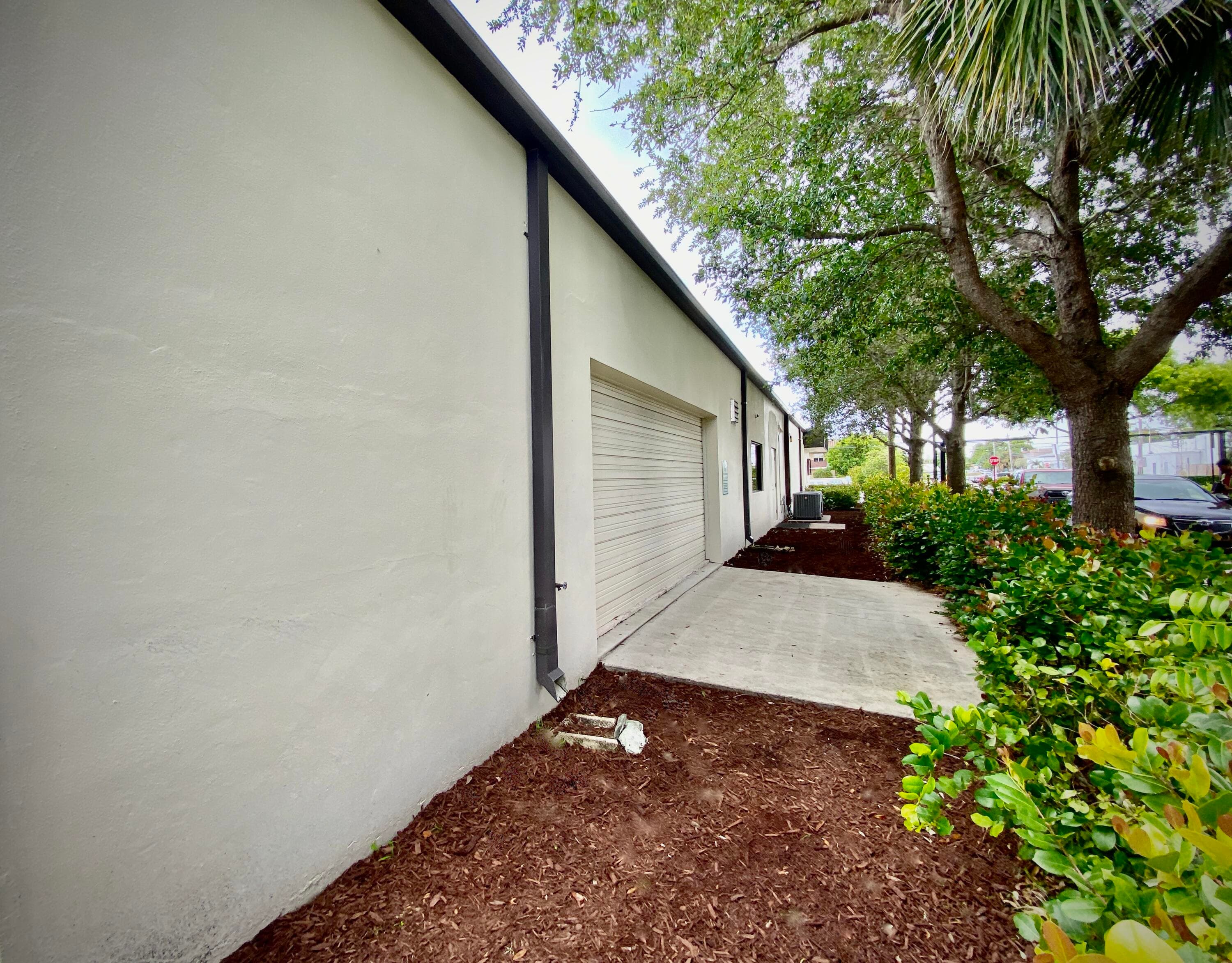 2231 NE 25th Avenue 1, Pompano Beach, FL 33062 — photo 7 of 8