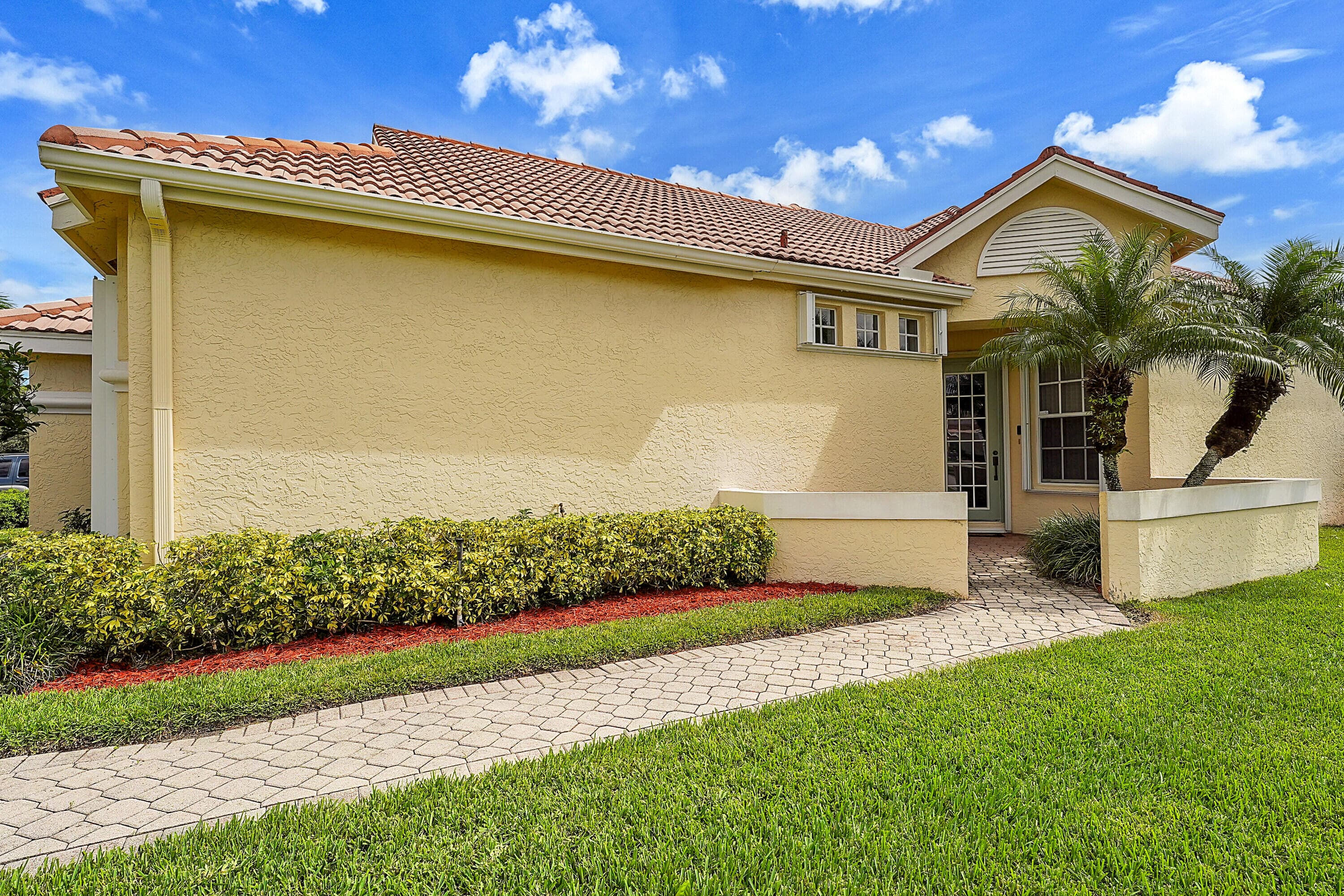 627 SW Saint Thomas Cove, Port St. Lucie, FL 34986 — photo 1 of 41