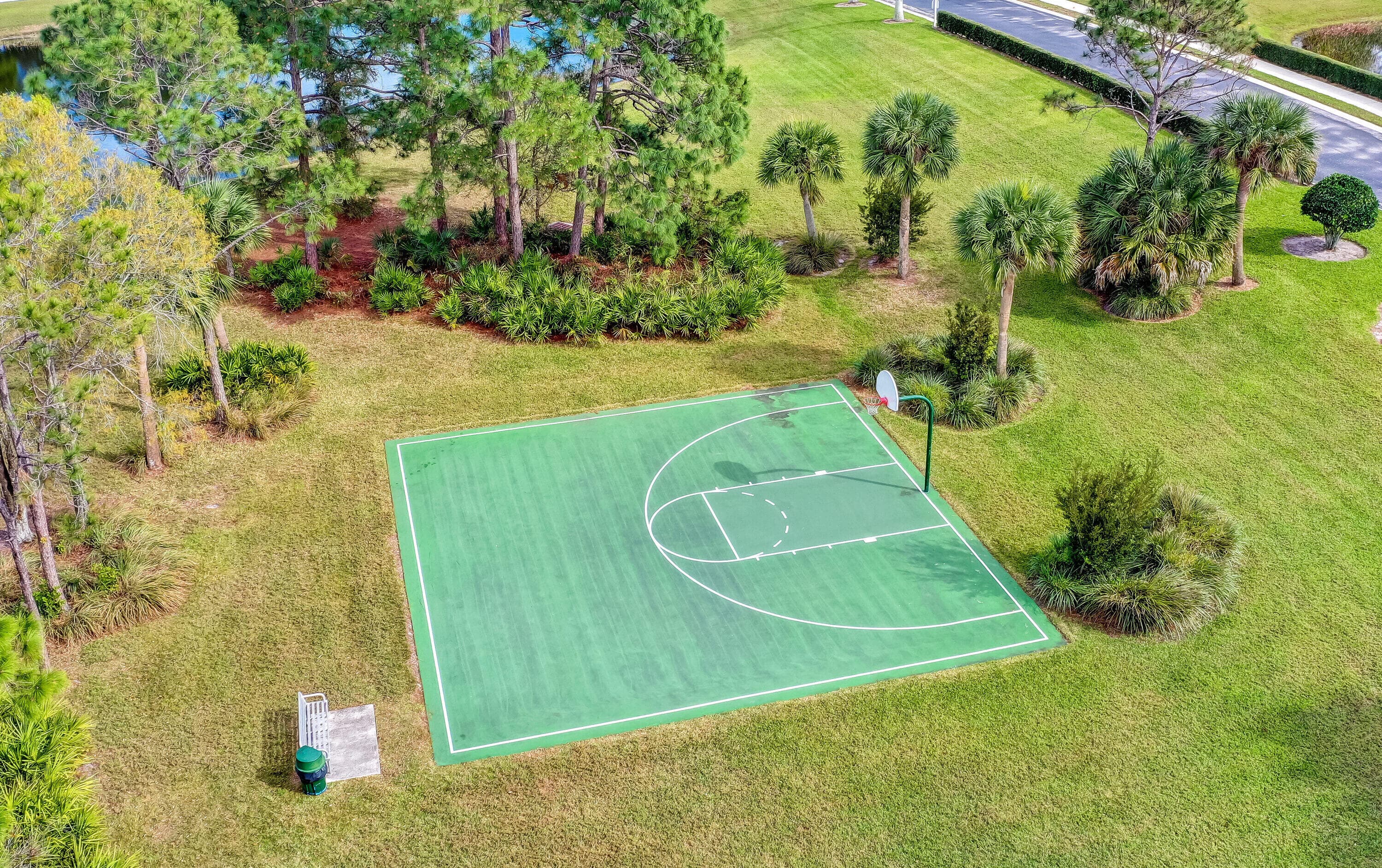 627 SW Saint Thomas Cove, Port St. Lucie, FL 34986 — photo 36 of 41