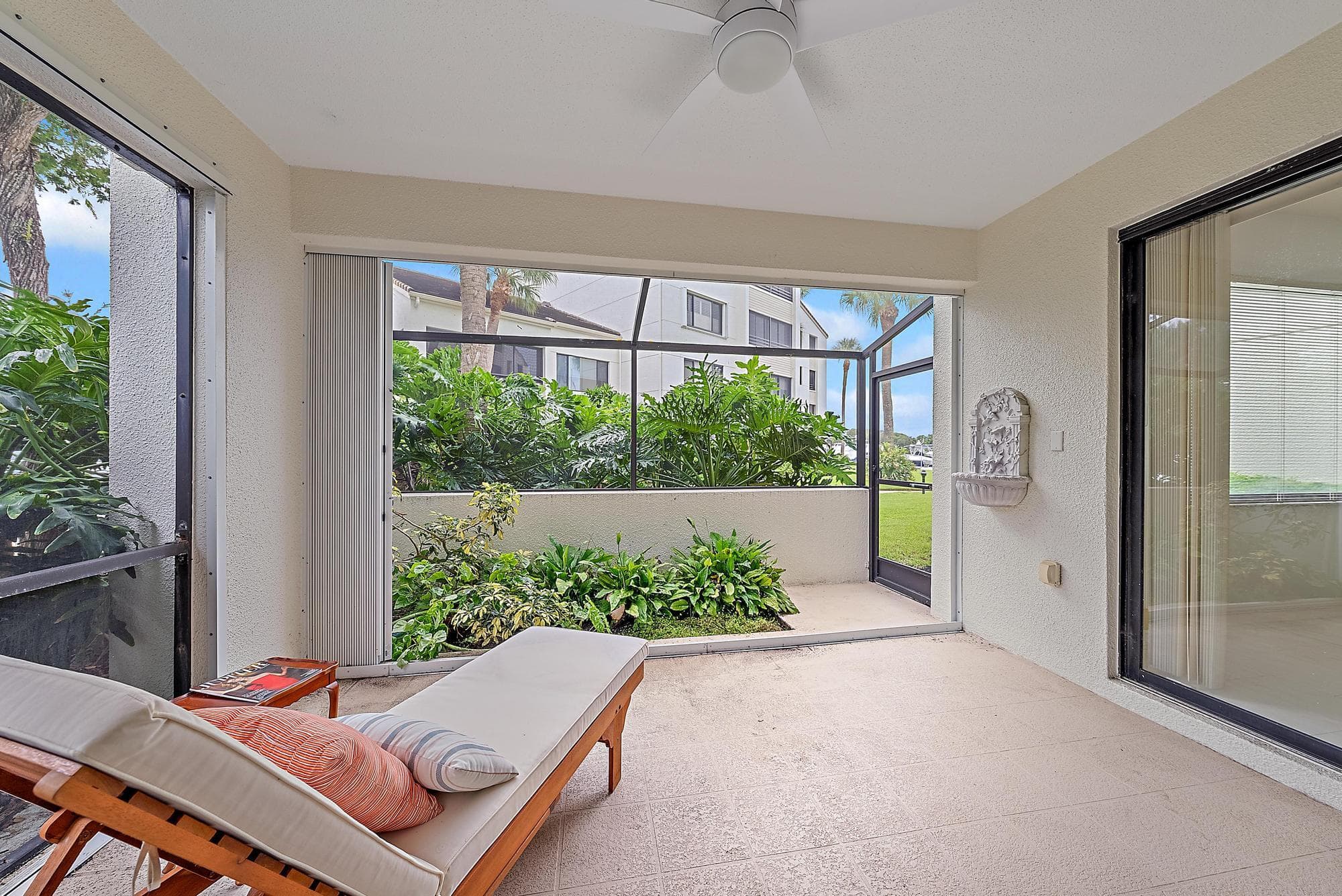 811 Oak Harbour Drive, Juno Beach, FL 33408 — photo 2 of 48