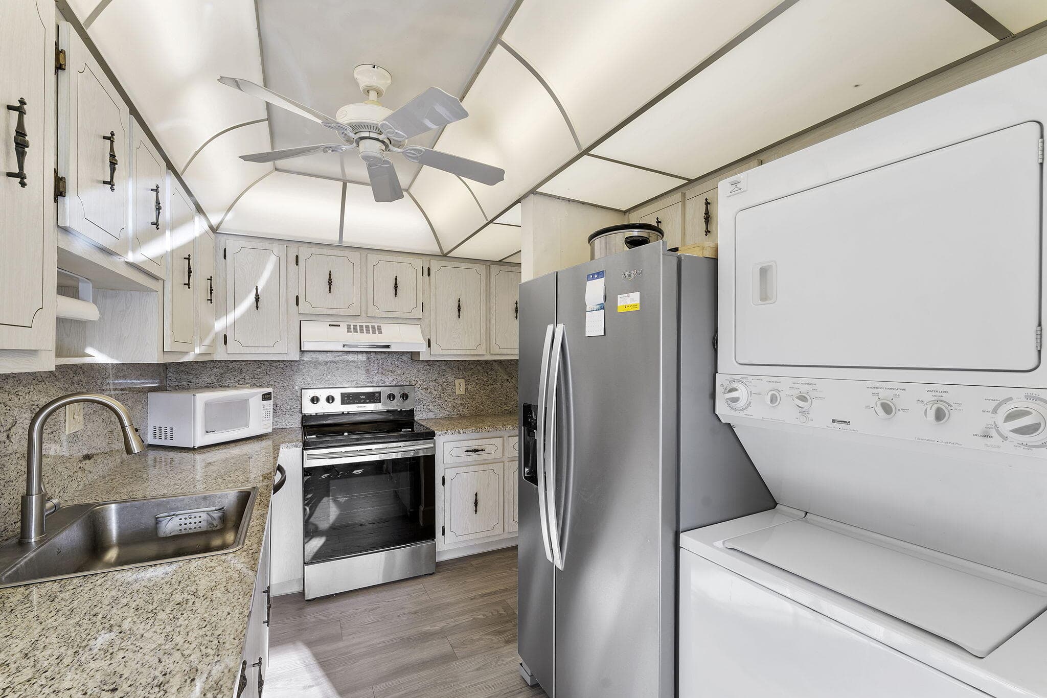 1050 Citrus 202, Delray Beach, FL 33445 — photo 8 of 26