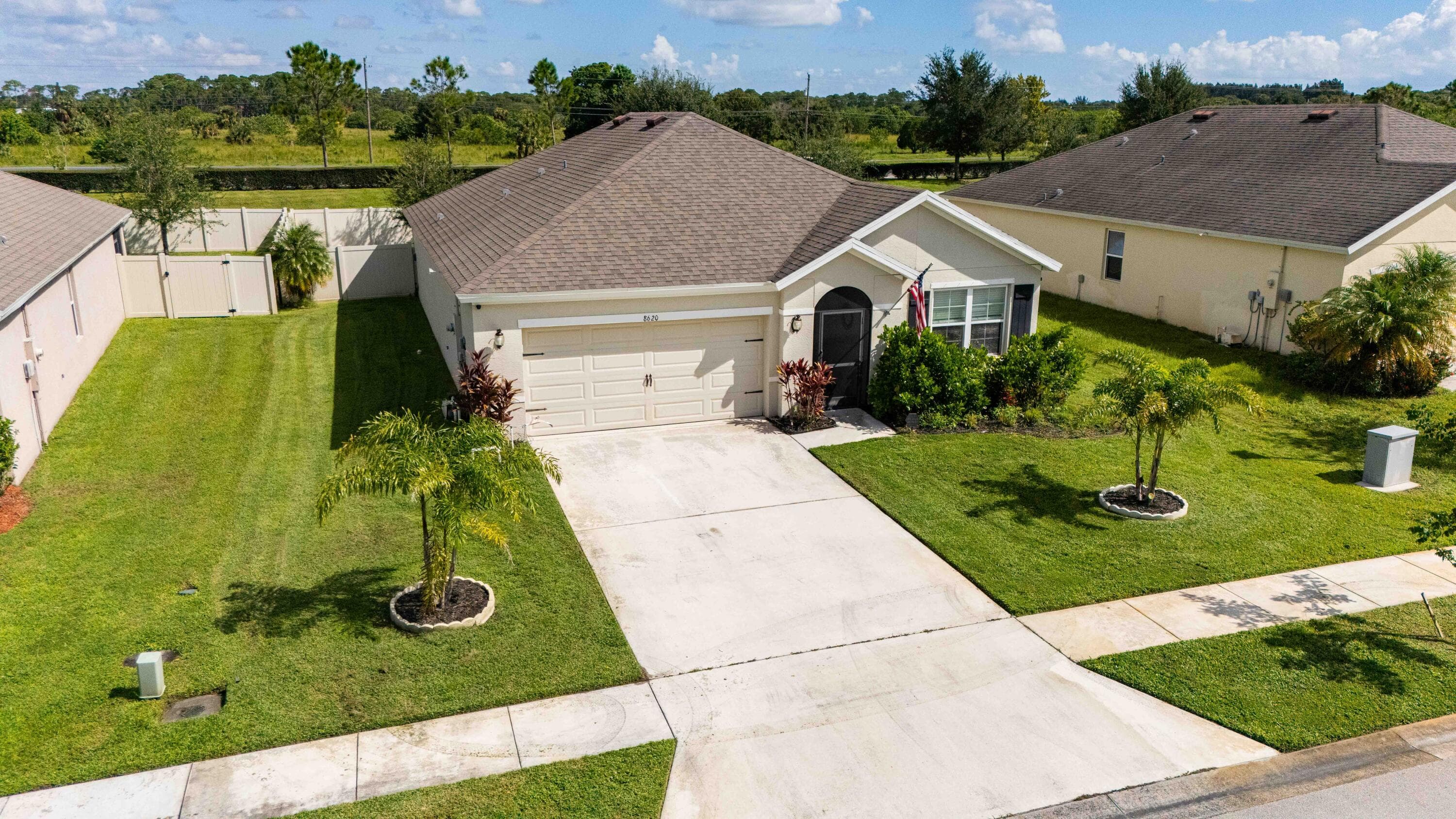 8620 Cobblestone Drive, Fort Pierce, FL 34945 — photo