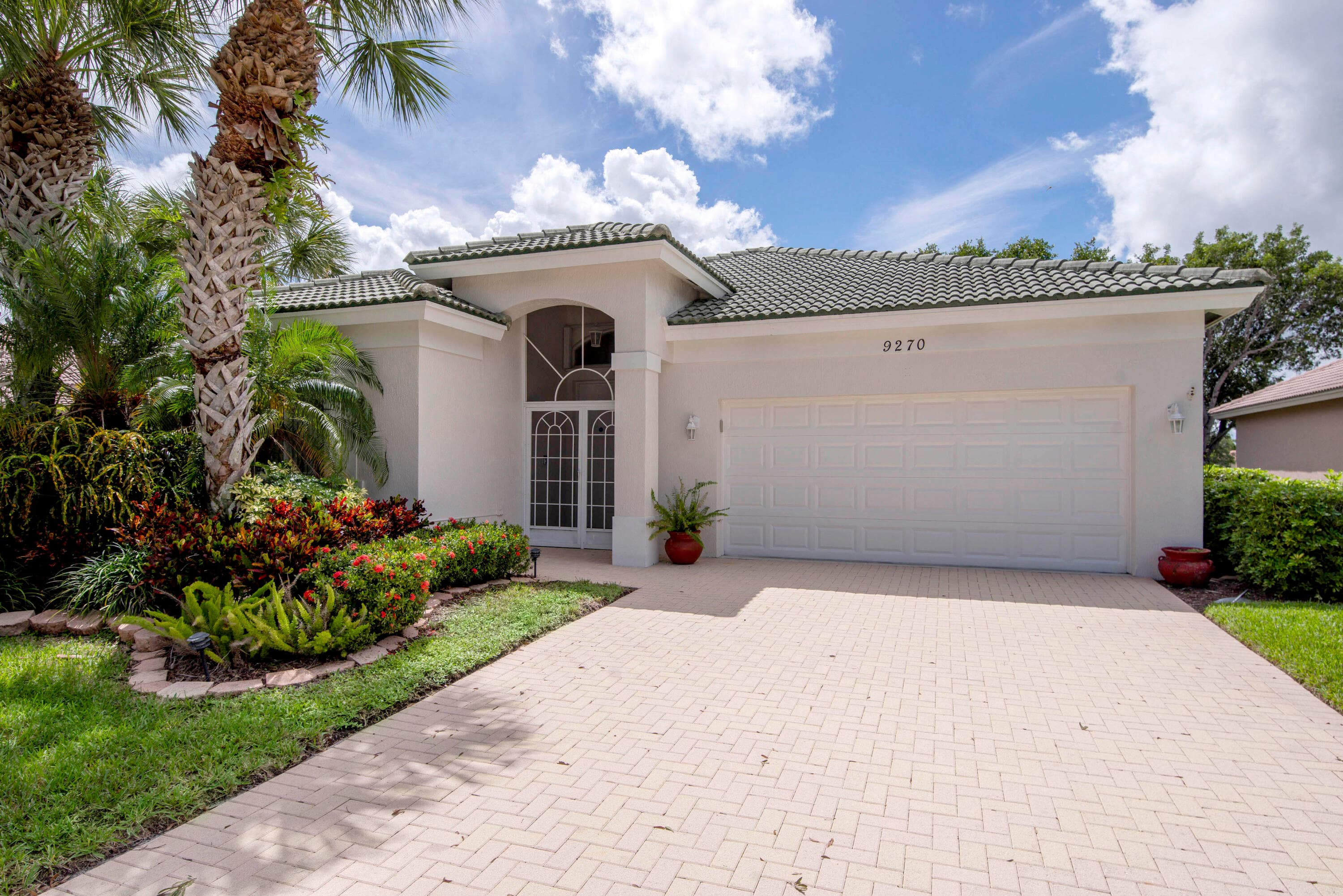 9270 Heron Cove Drive, West Palm Beach, FL 33411 — photo 5 of 41