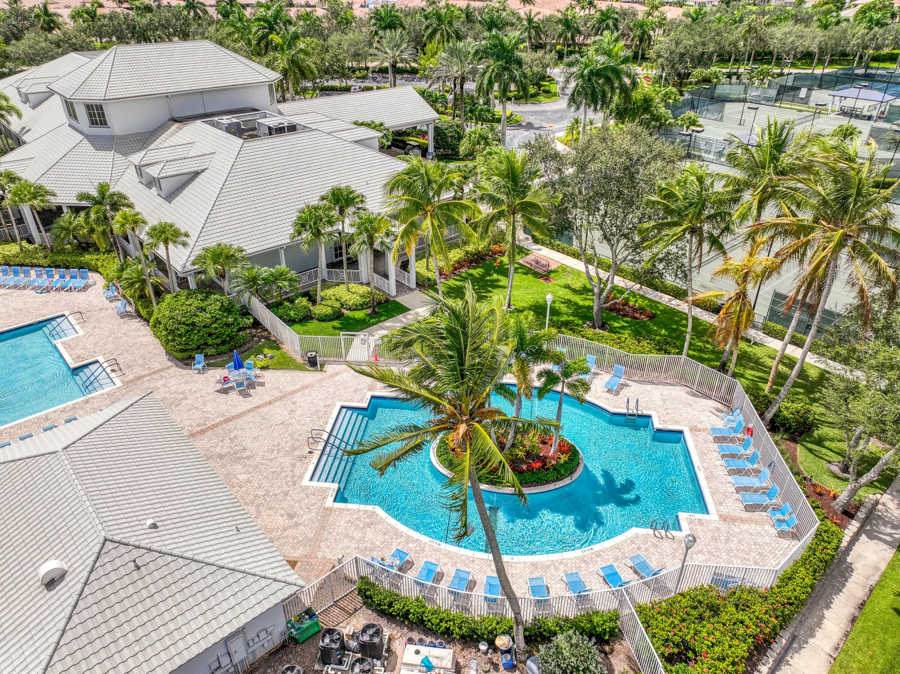 9270 Heron Cove Drive, West Palm Beach, FL 33411 — photo 37 of 41