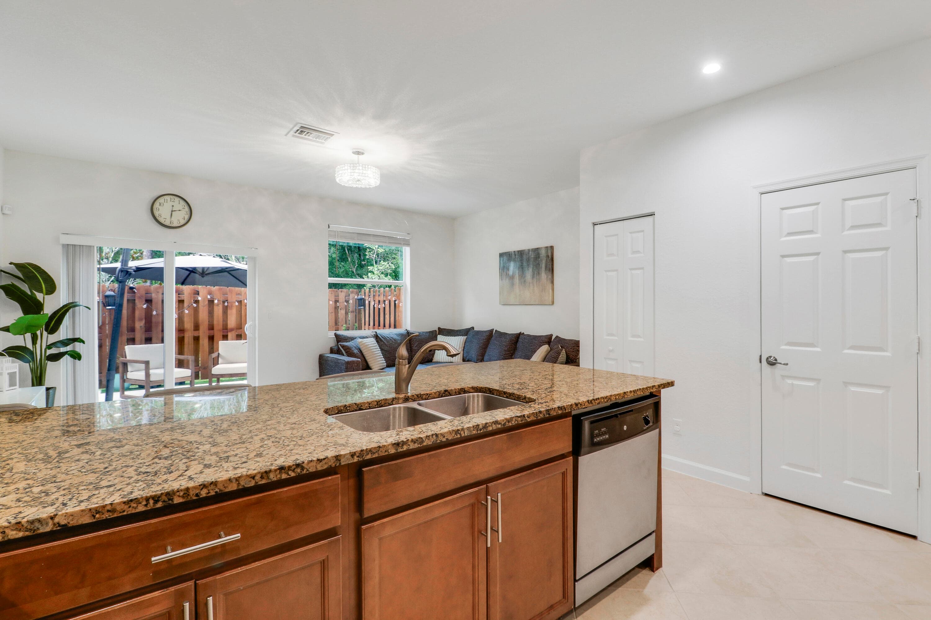4321 Maybelle Lane, West Palm Beach, FL 33417 — photo 15 of 36