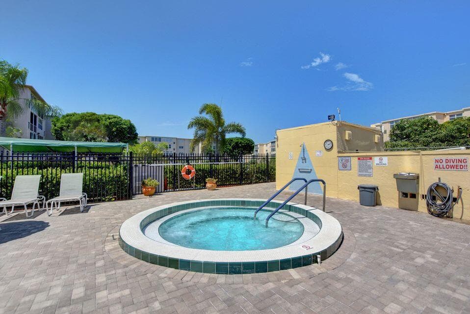 230 NE 26th Avenue 206, Boynton Beach, FL 33435 — photo 17 of 25