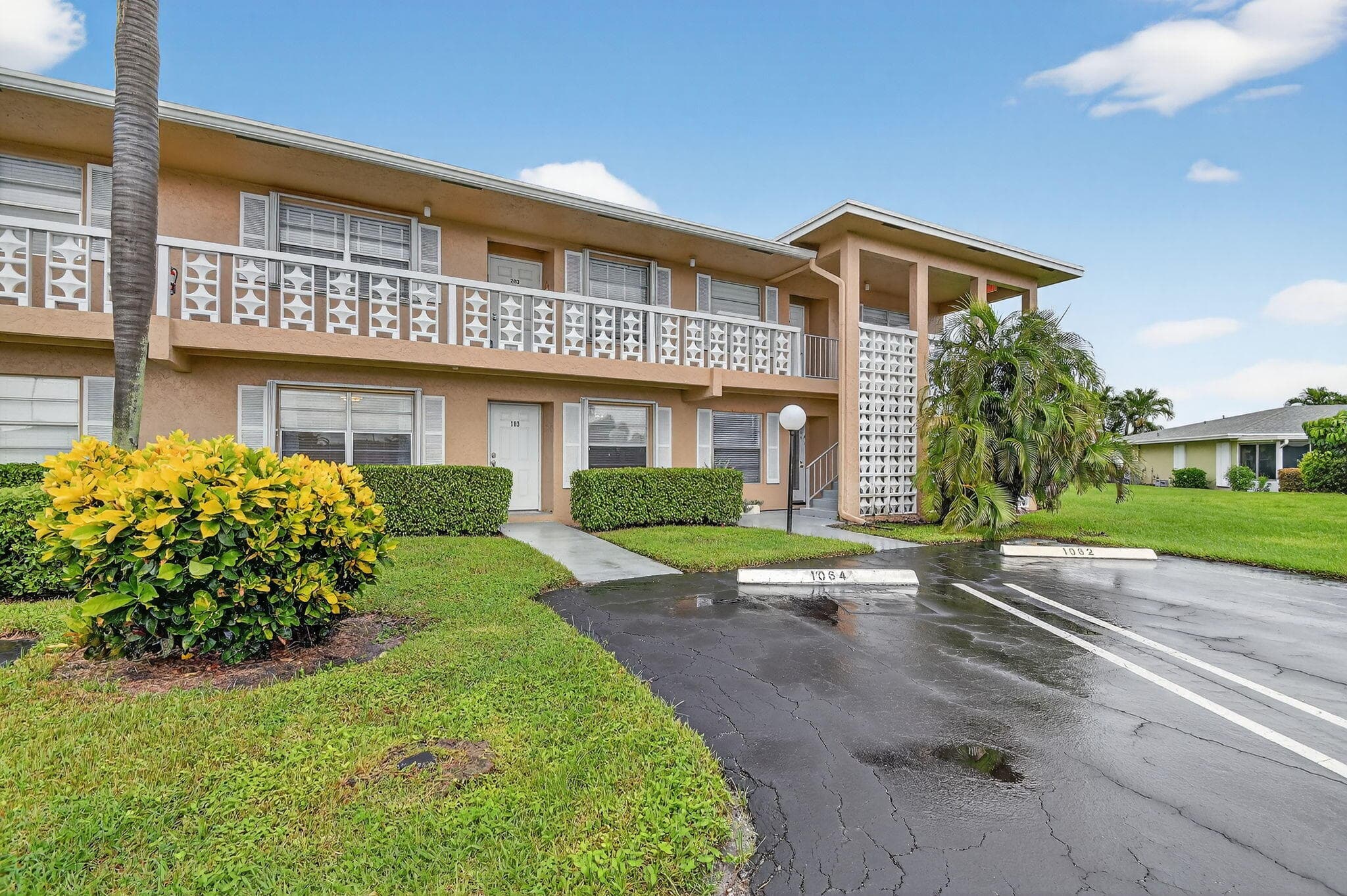 2411 Papaya Drive 103, Delray Beach, FL 33445 — photo