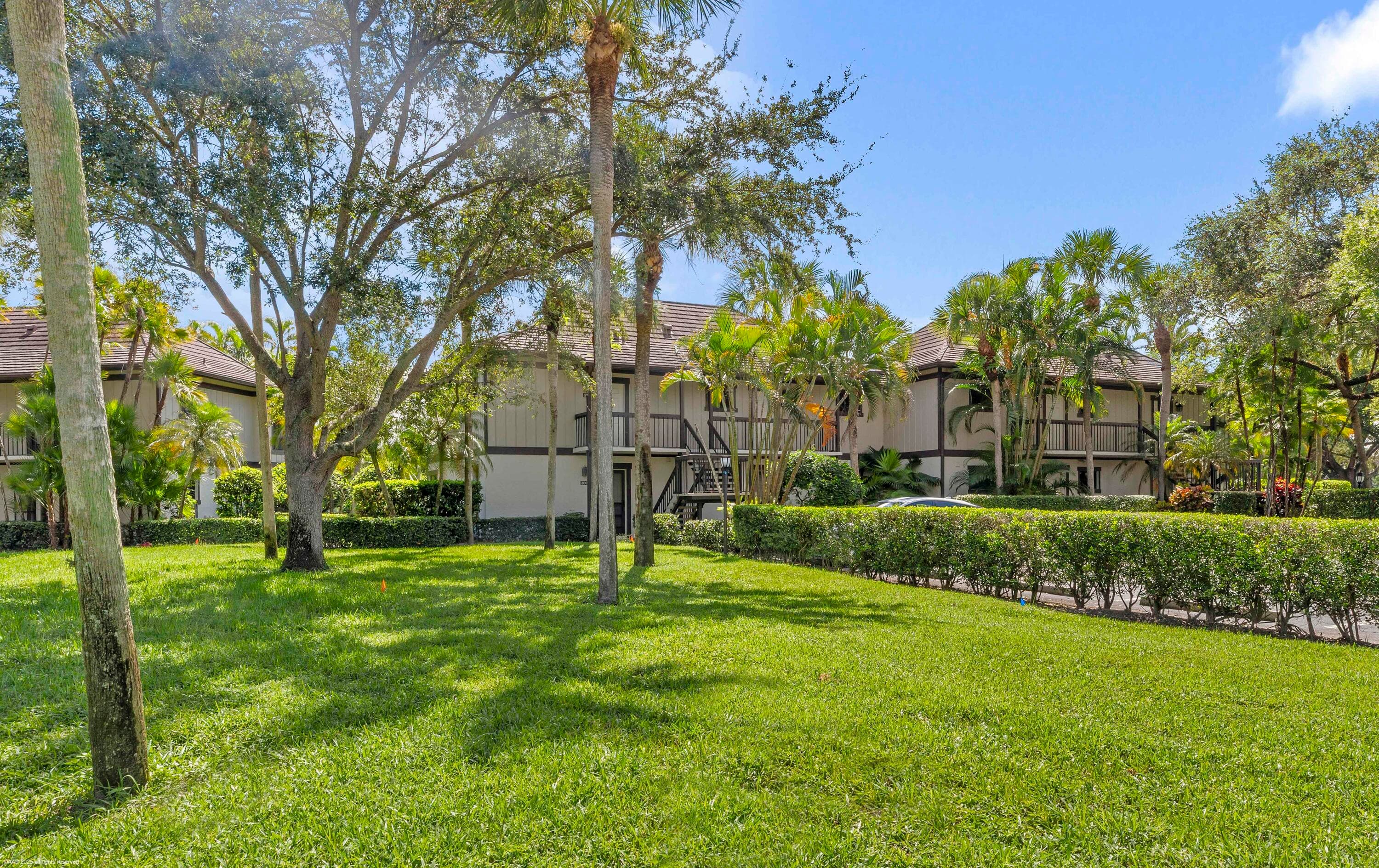 13334 Polo Club Road 300/301, Wellington, FL 33414 — photo 31 of 35
