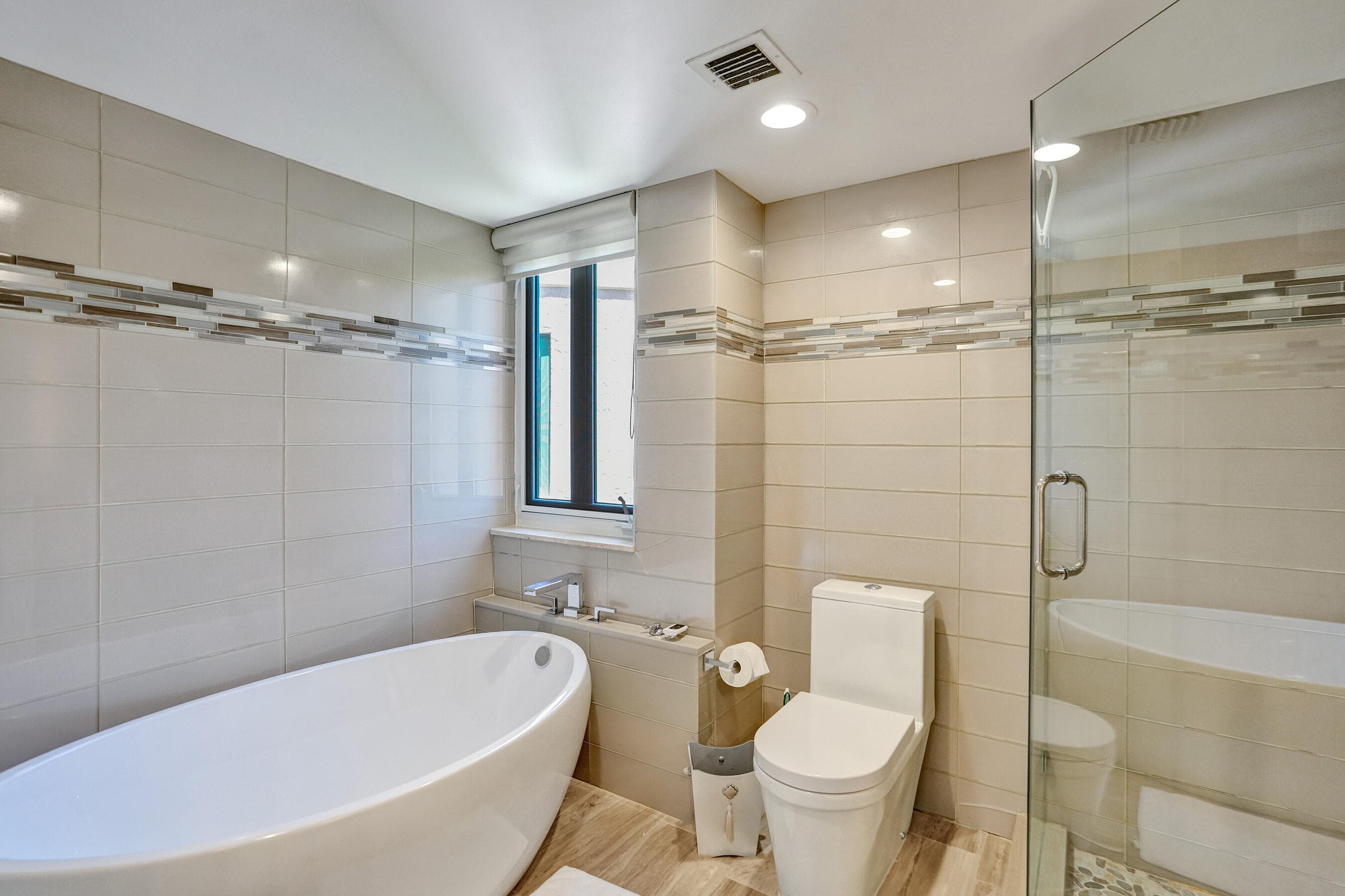 100 SE 5th Avenue 406, Boca Raton, FL 33432 — photo 13 of 34