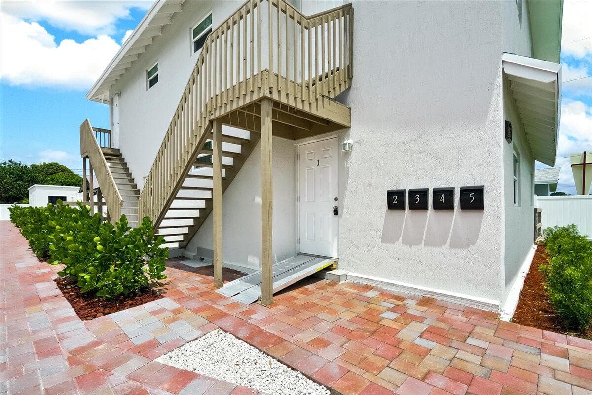 305 Cypress Drive E 1,2,3,4,5, Lake Park, FL 33403 — photo 6 of 53