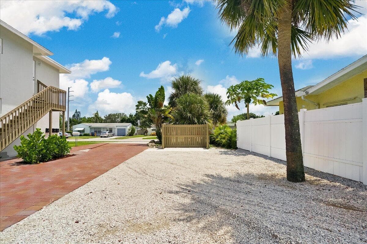 305 Cypress Drive E 1,2,3,4,5, Lake Park, FL 33403 — photo 9 of 53