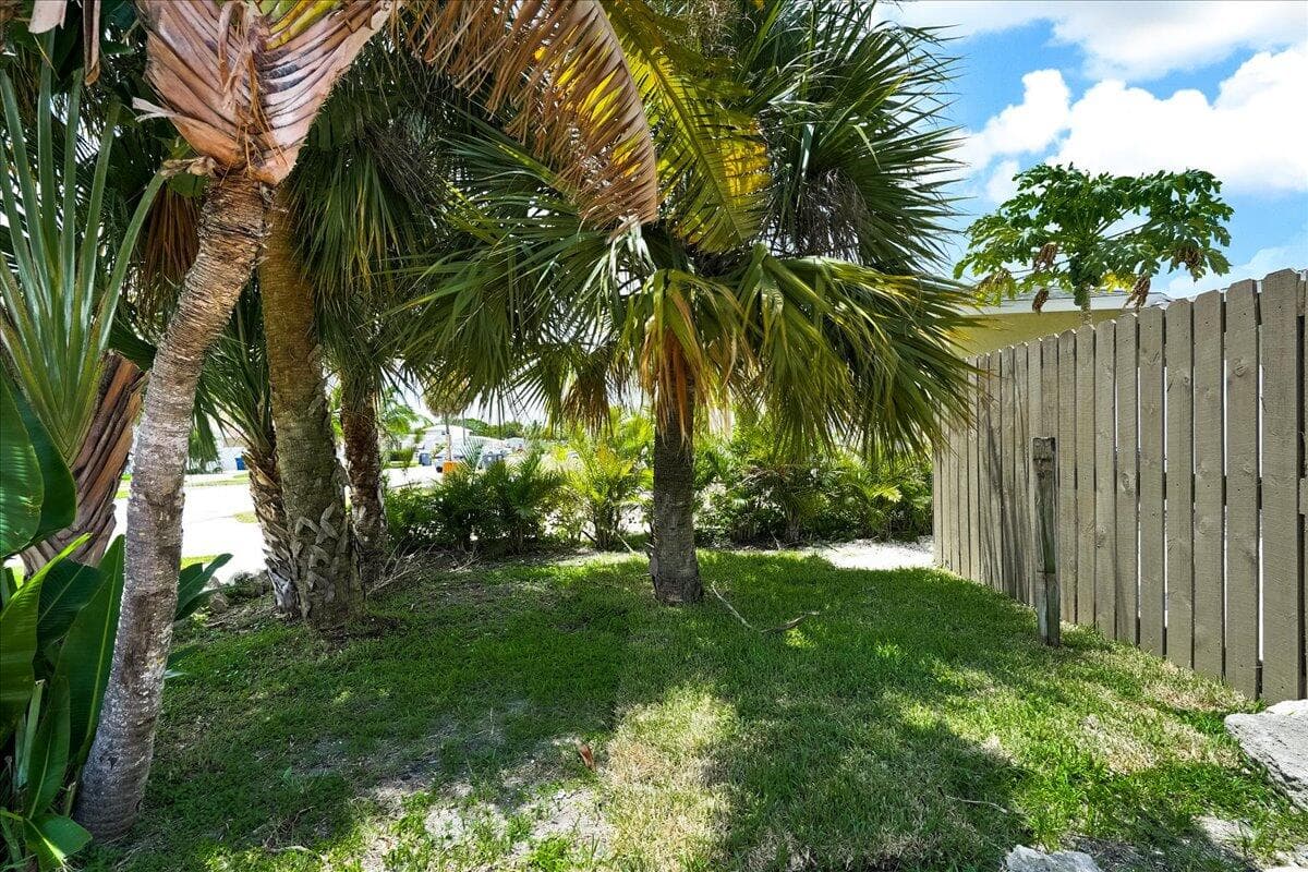 305 Cypress Drive E 1,2,3,4,5, Lake Park, FL 33403 — photo 39 of 53