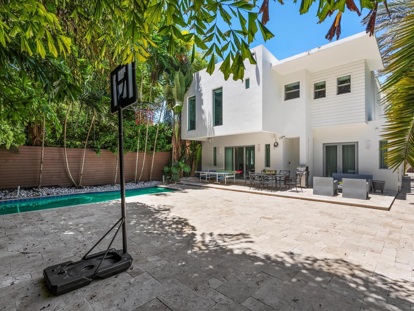 3917 SW 42nd Avenue, Miami, FL 33146 — photo 53 of 60