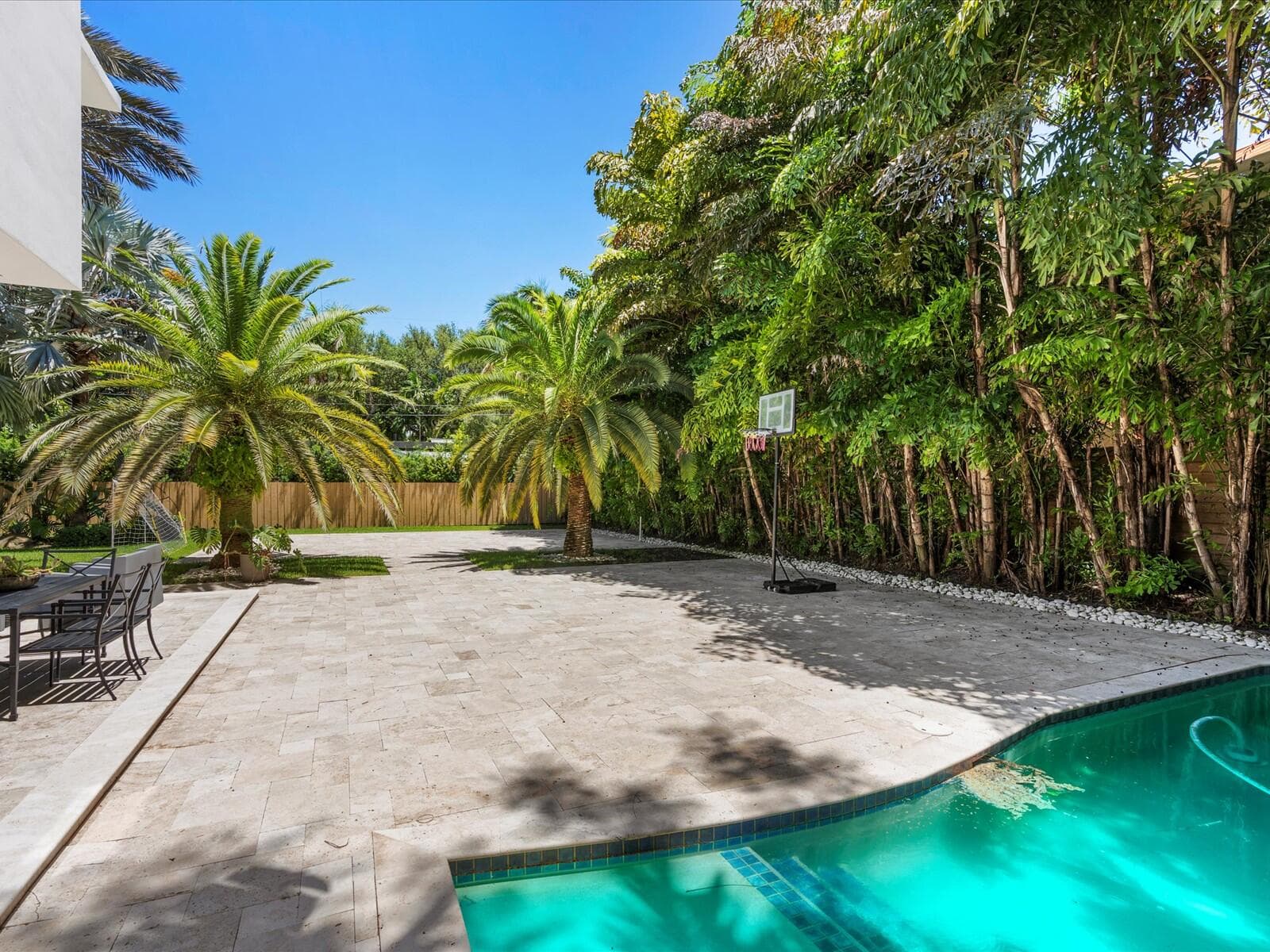 3917 SW 42nd Avenue, Miami, FL 33146 — photo 54 of 60