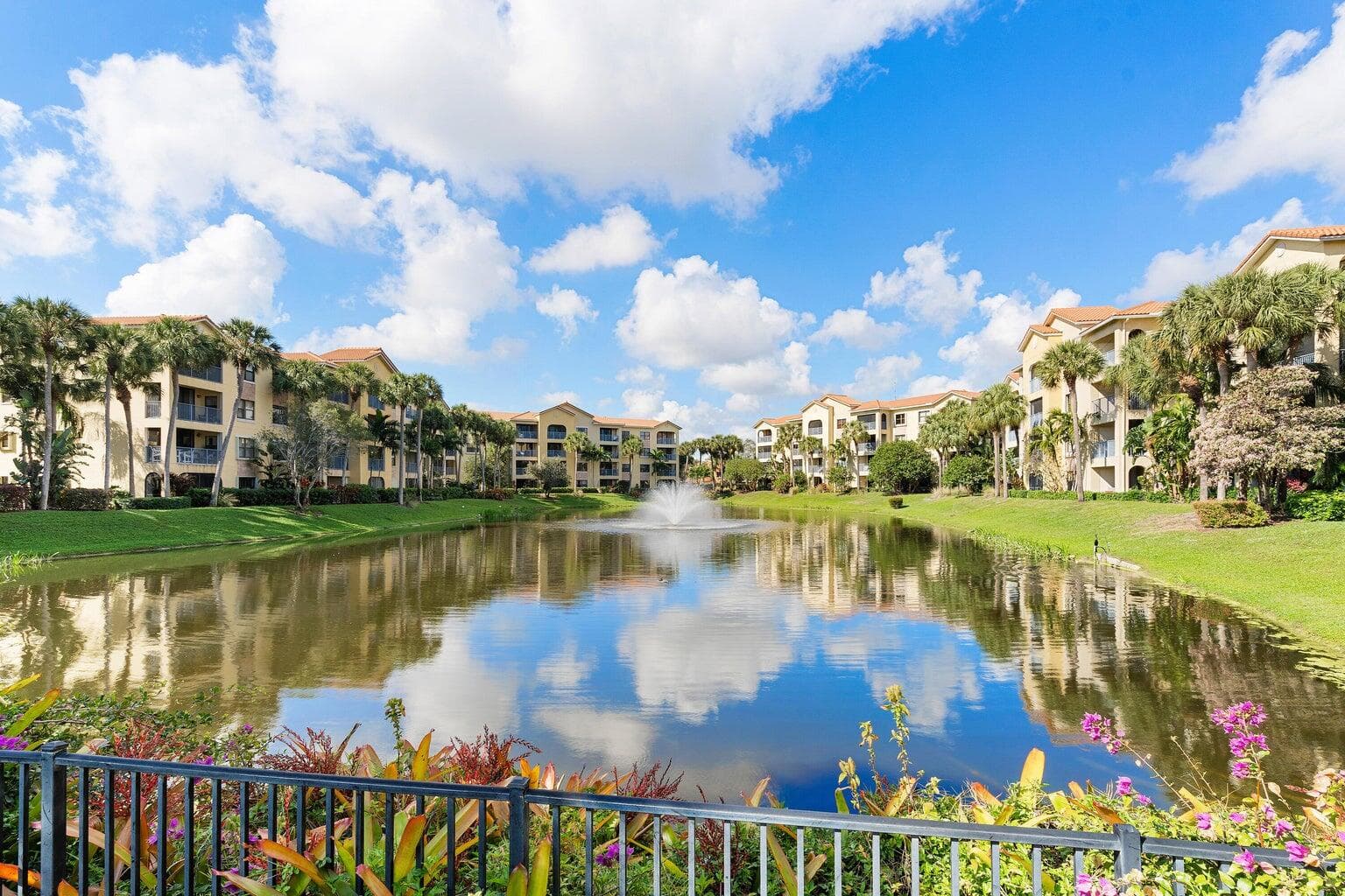 700 Uno Lago Drive 303, Juno Beach, FL 33408 — photo 1 of 17