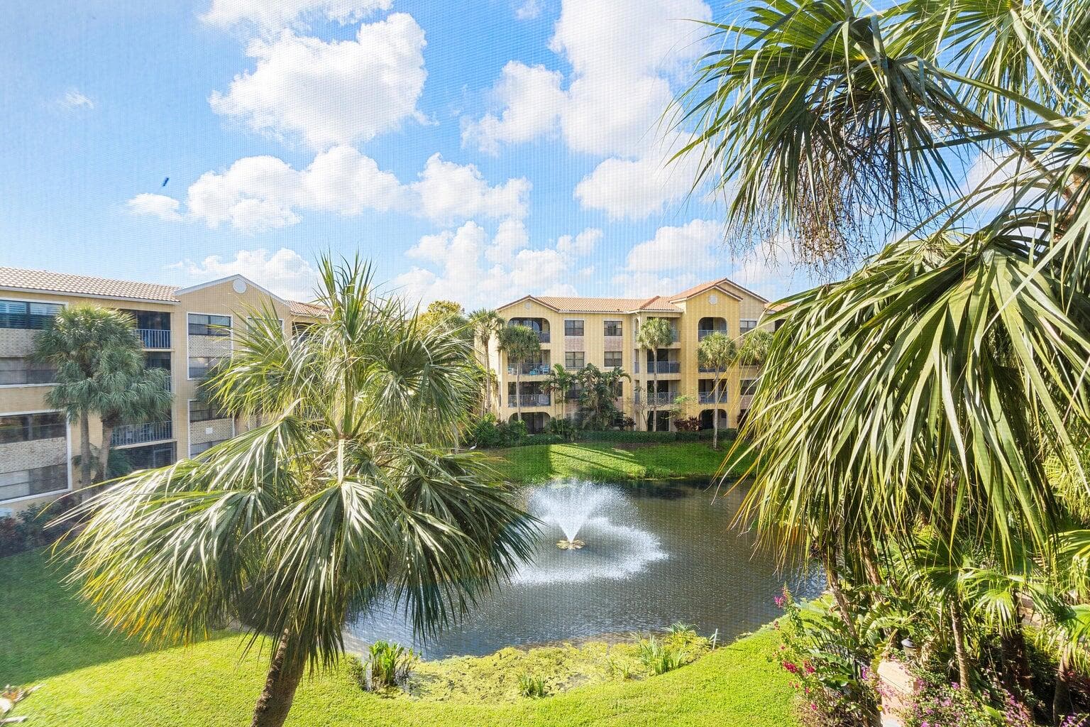 700 Uno Lago Drive 303, Juno Beach, FL 33408 — photo 15 of 17