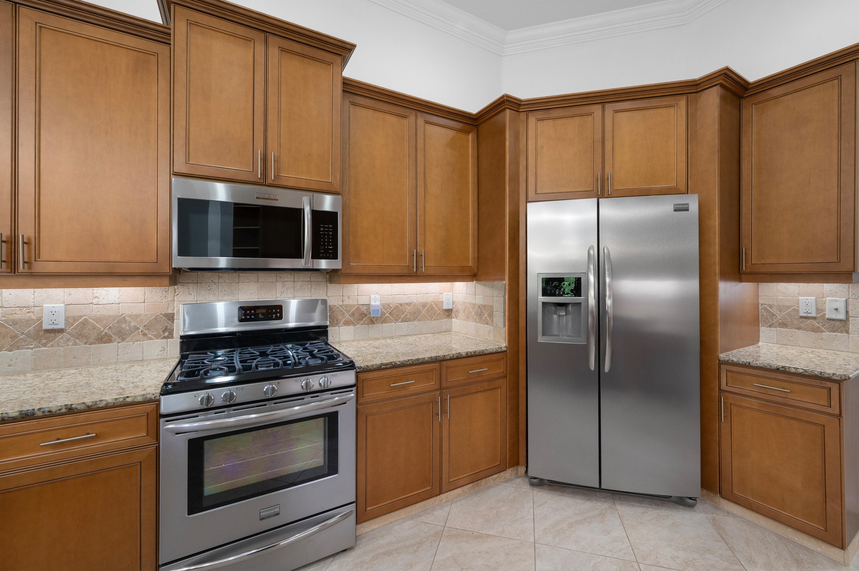 469 NW Blue Lake Drive, Port St. Lucie, FL 34986 — photo 11 of 68