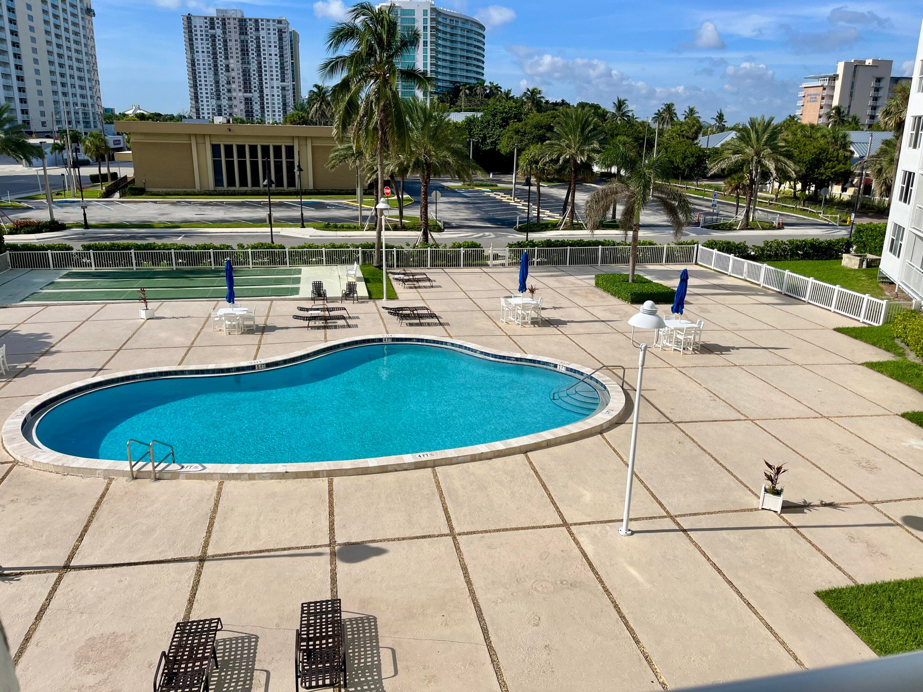 201 N Ocean Boulevard 302, Pompano Beach, FL 33062 — photo 23 of 39