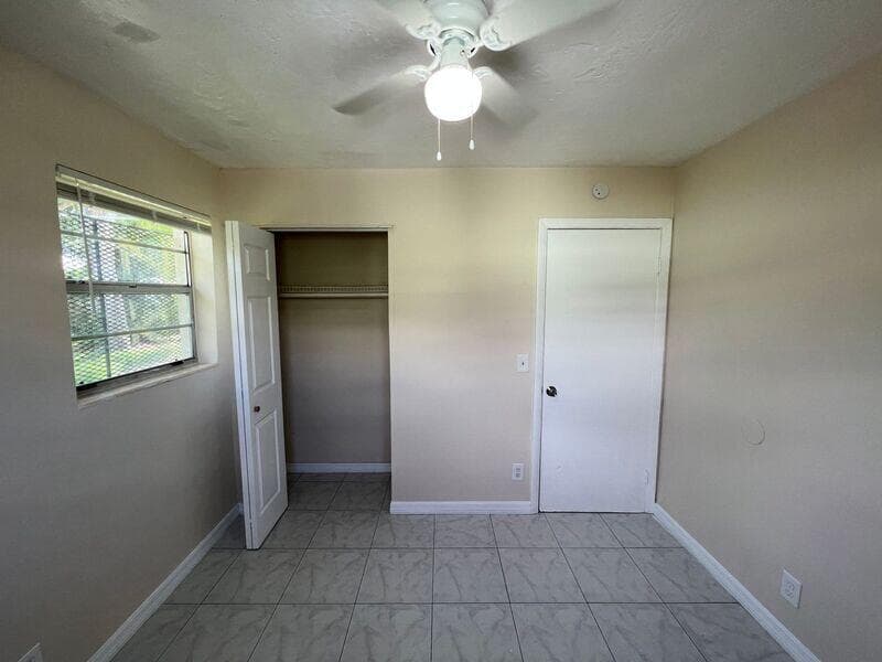 1360 10th Street, West Palm Beach, FL 33401 — photo 7 of 38