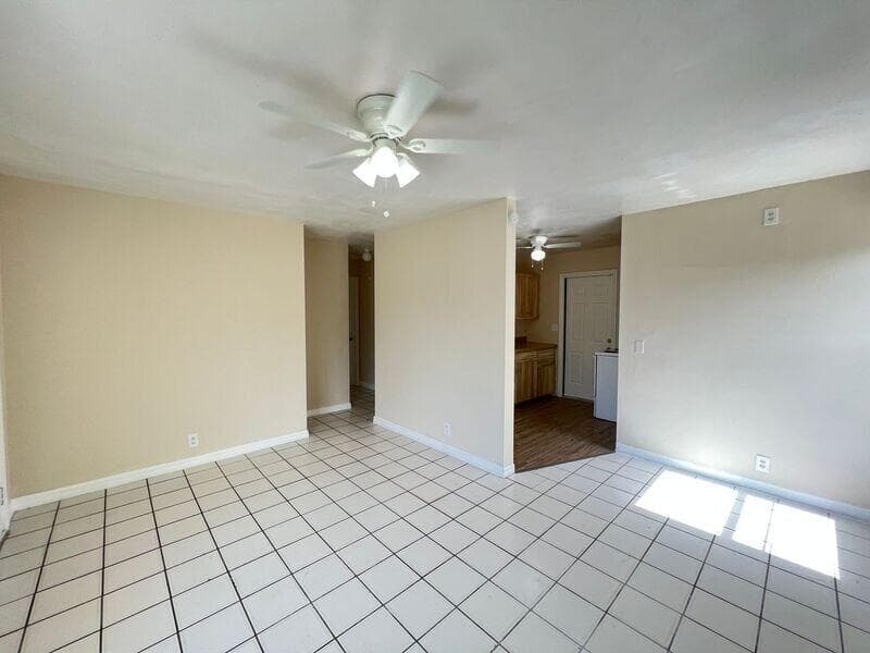 1360 10th Street, West Palm Beach, FL 33401 — photo 9 of 38