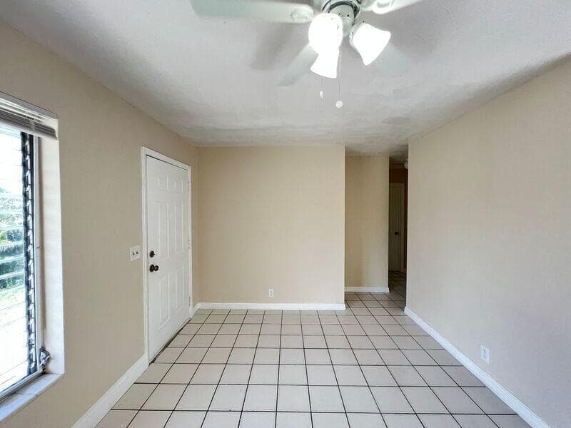 1360 10th Street, West Palm Beach, FL 33401 — photo 16 of 38