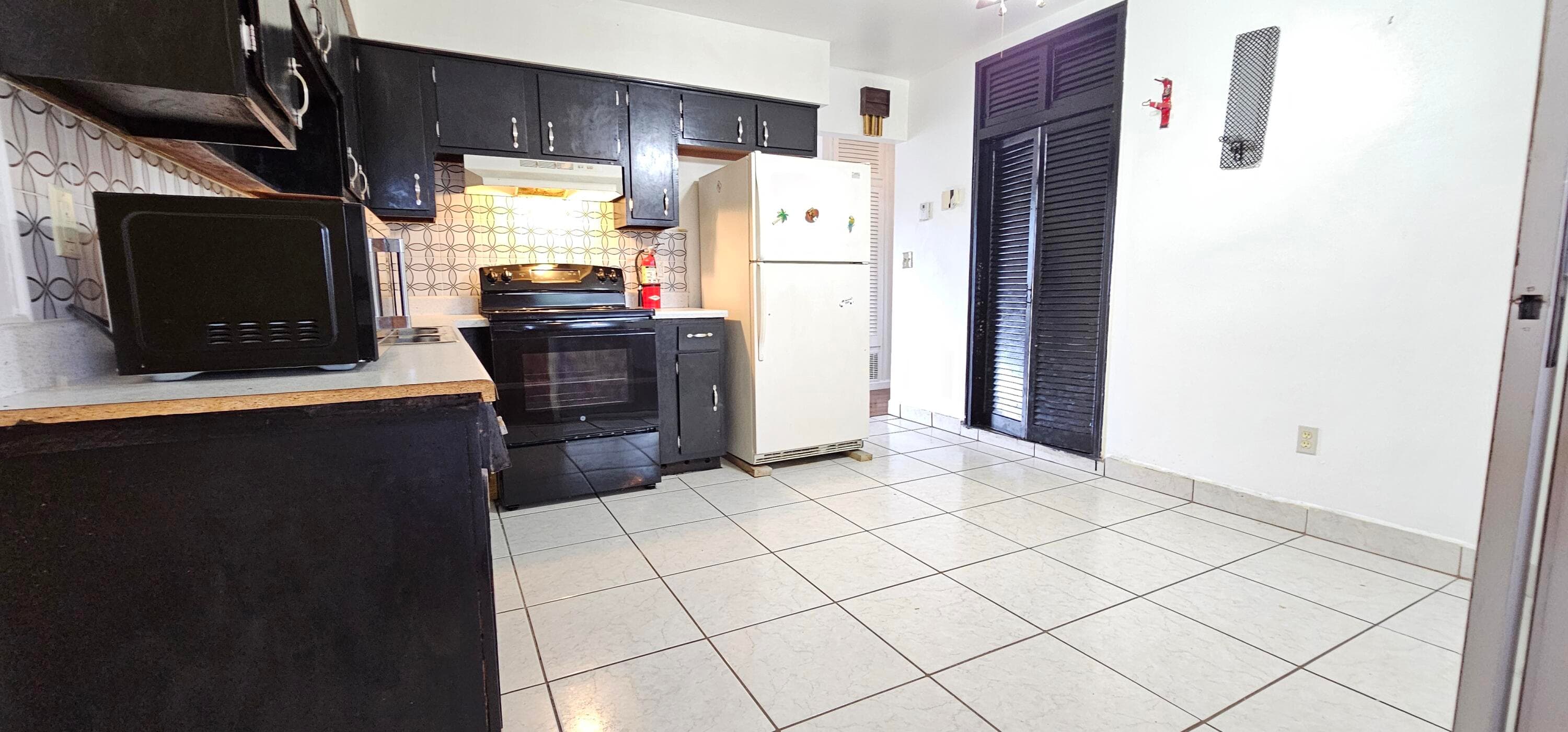 632 SW 13th Street, Belle Glade, FL 33430 — photo 8 of 25