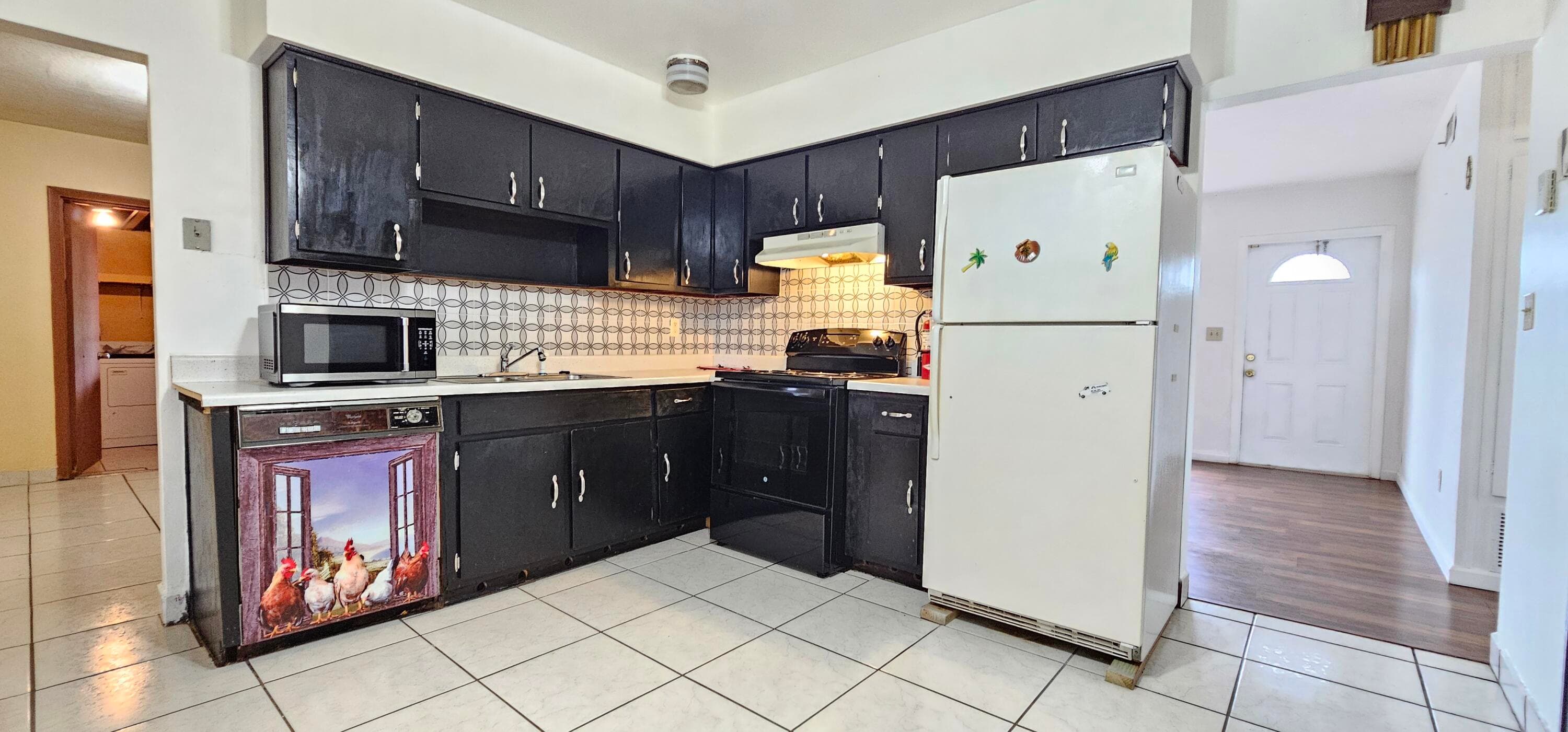 632 SW 13th Street, Belle Glade, FL 33430 — photo 9 of 25