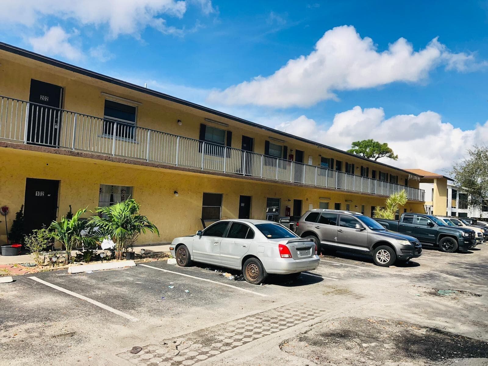 1740 2nd Avenue 202, Lake Worth Beach, FL 33460 — photo 1 of 24