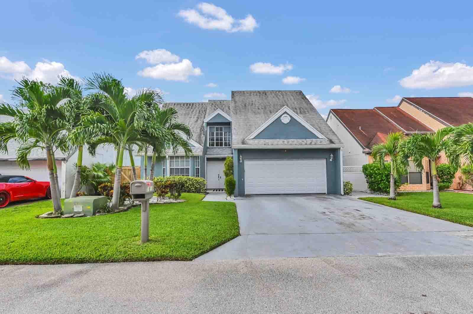 5120 Foxhall Drive S, West Palm Beach, FL 33417 — photo 1 of 32
