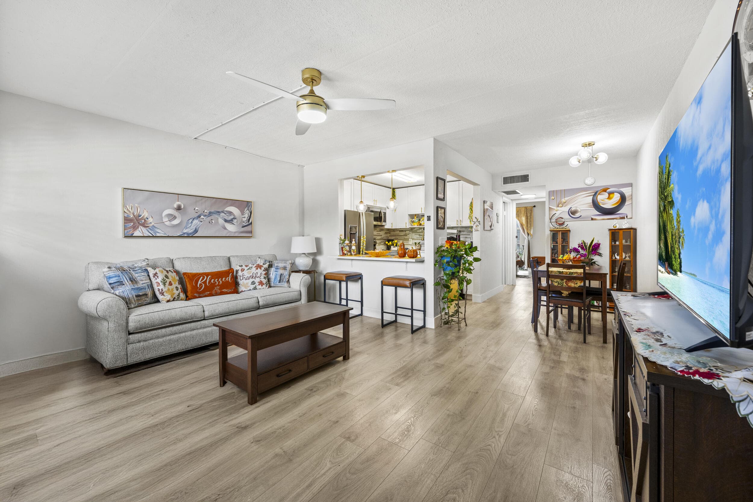 200 Village Green Circle E 202, Palm Springs, FL 33461 — photo 3 of 33
