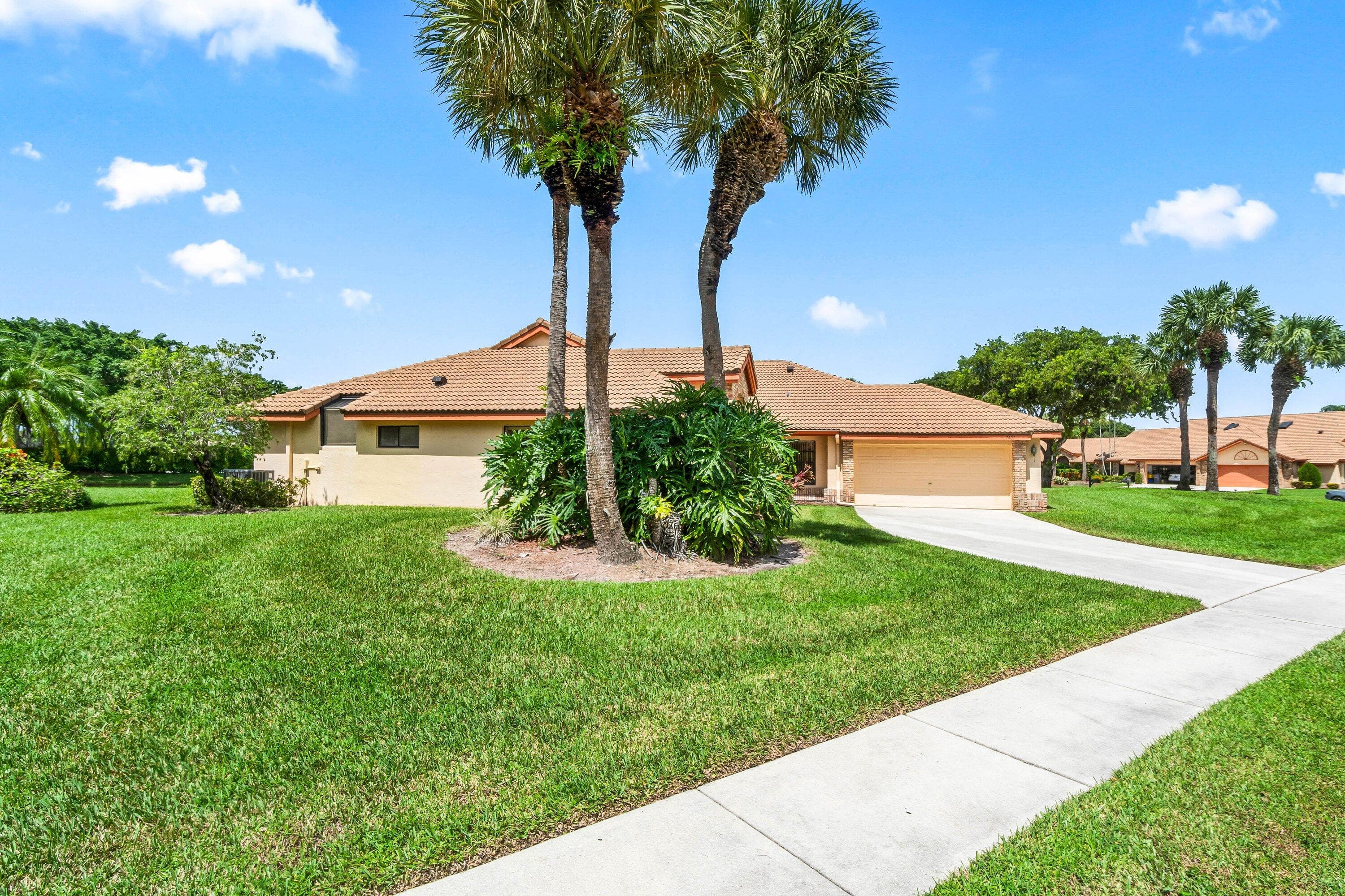 7401 Hearth Stone Avenue, Boynton Beach, FL 33472 — photo 4 of 34