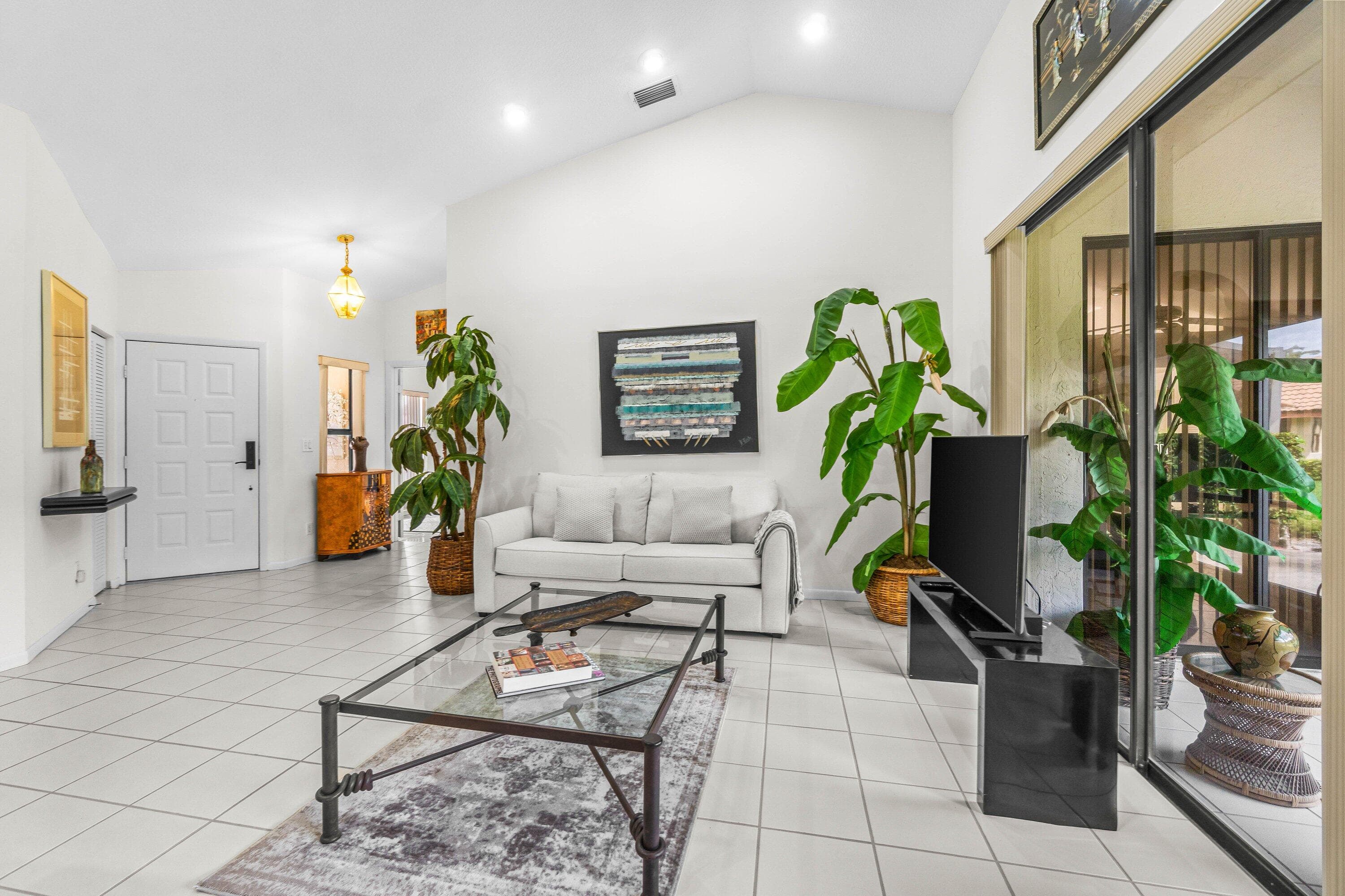 7401 Hearth Stone Avenue, Boynton Beach, FL 33472 — photo 8 of 34