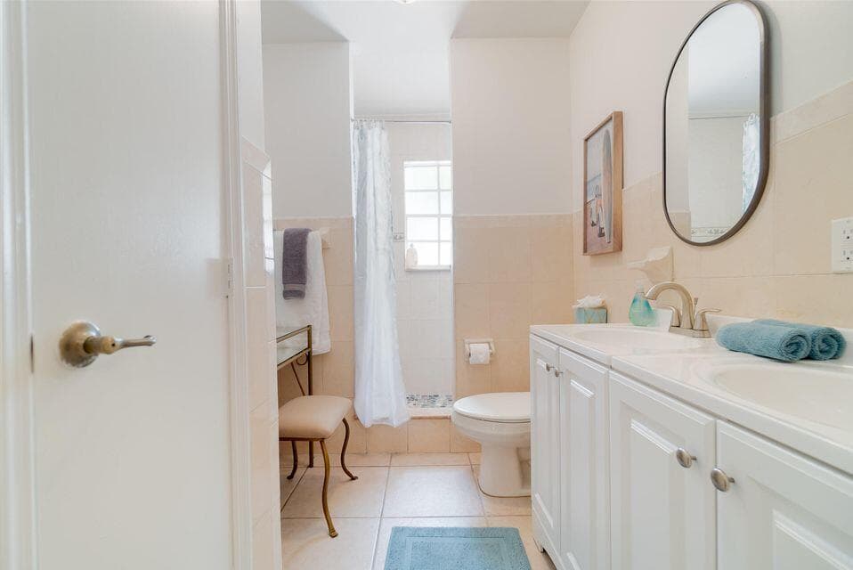951 Green Street, West Palm Beach, FL 33405 — photo 16 of 45