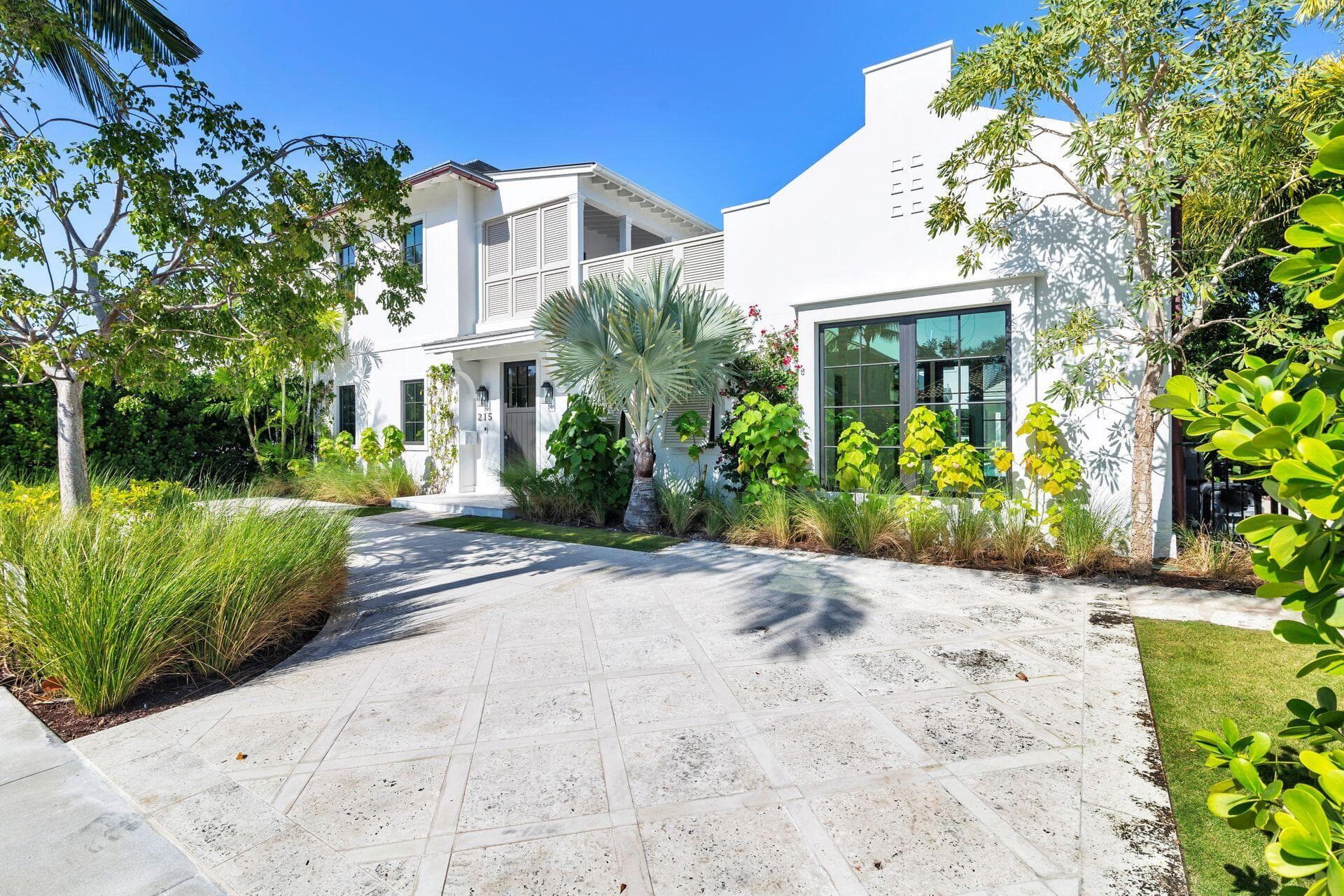 215 Summa Street, West Palm Beach, FL 33405 — photo 4 of 76