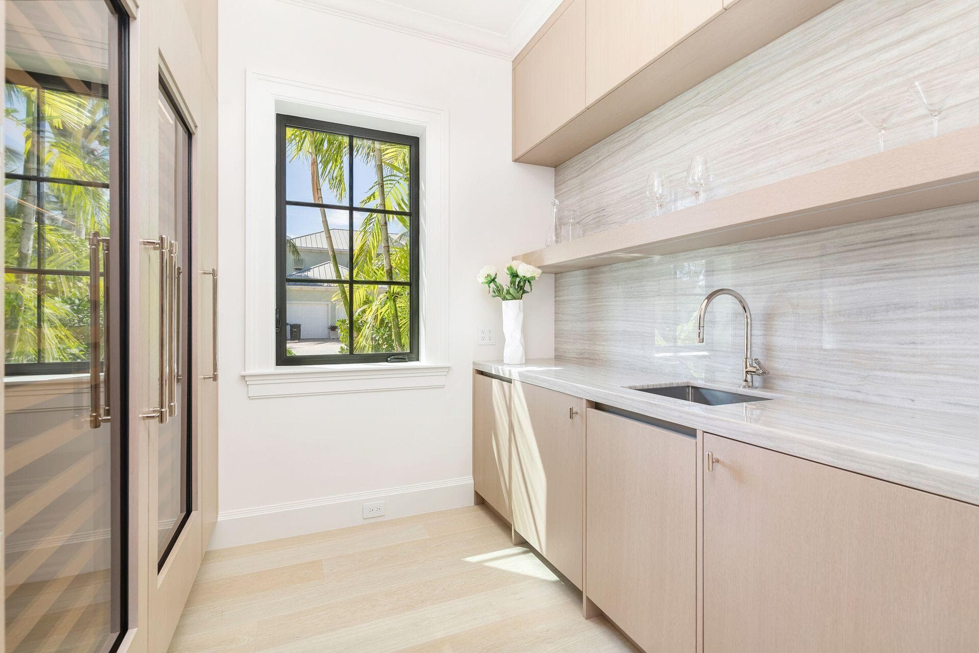 215 Summa Street, West Palm Beach, FL 33405 — photo 10 of 76