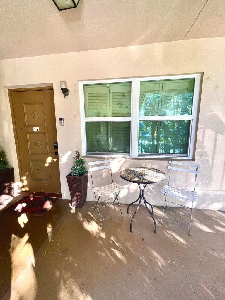 30 S J Street 14, Lake Worth Beach, FL 33460 — photo 2 of 19