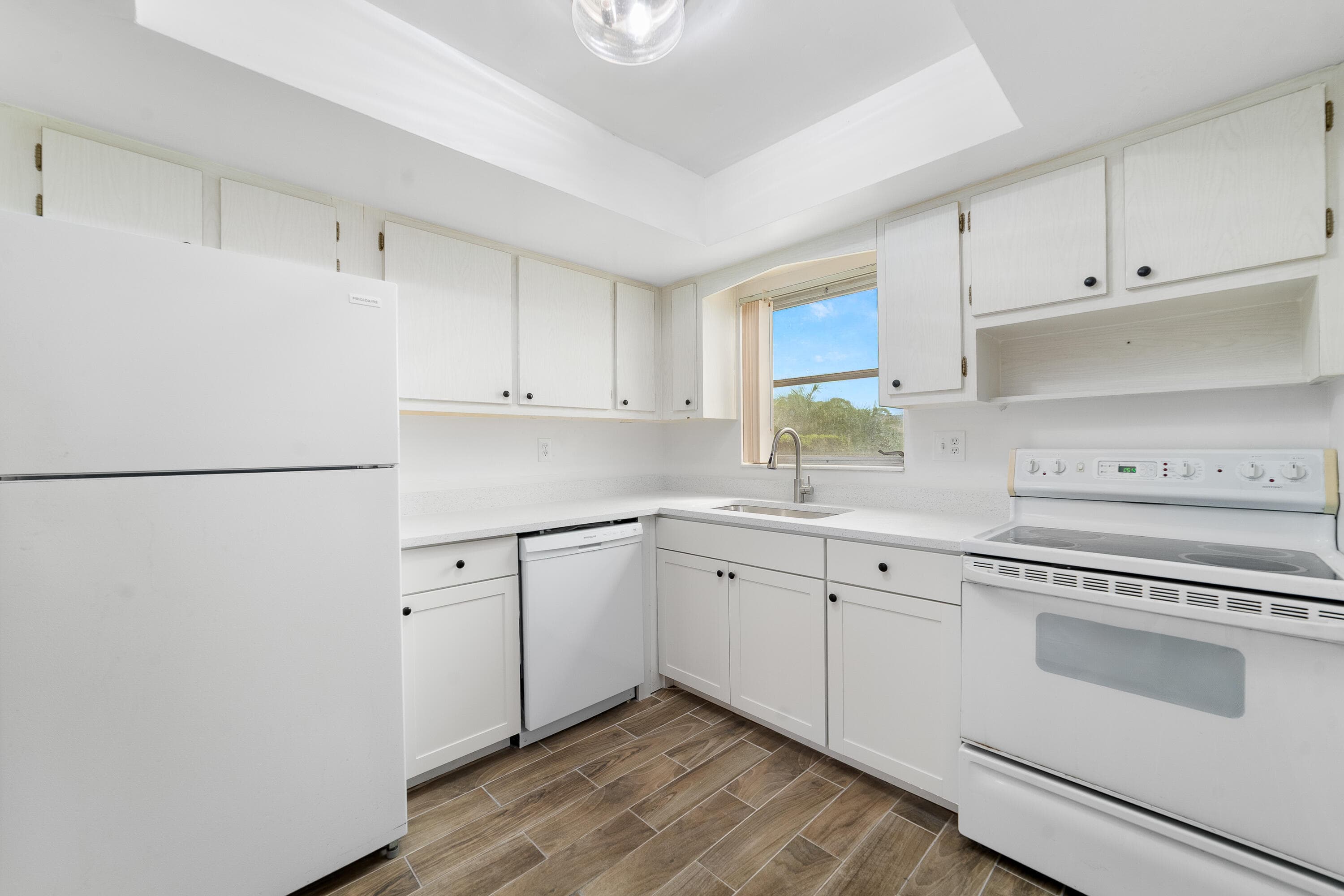 2567 Dudley Drive W F, West Palm Beach, FL 33415 — photo 14 of 42